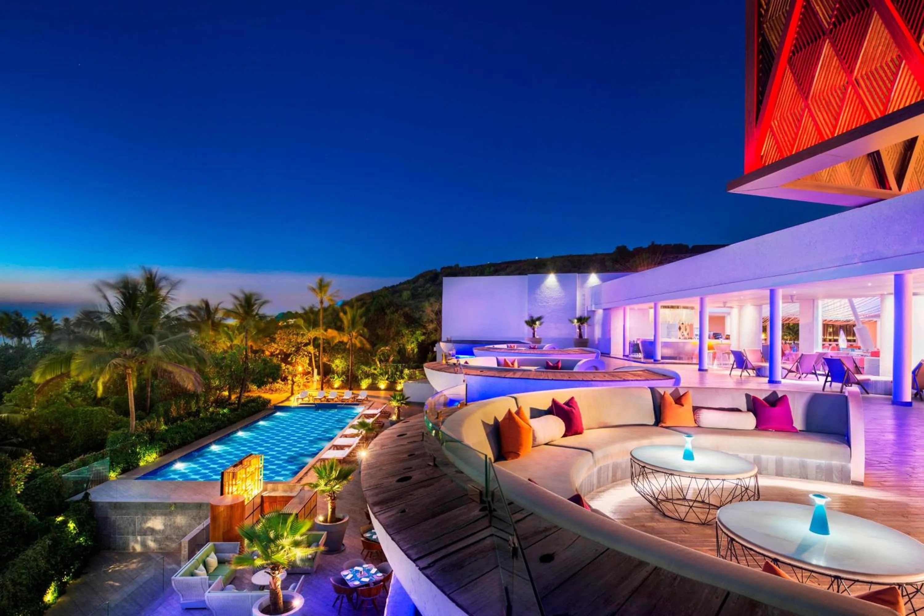 Lounge or bar in W Goa