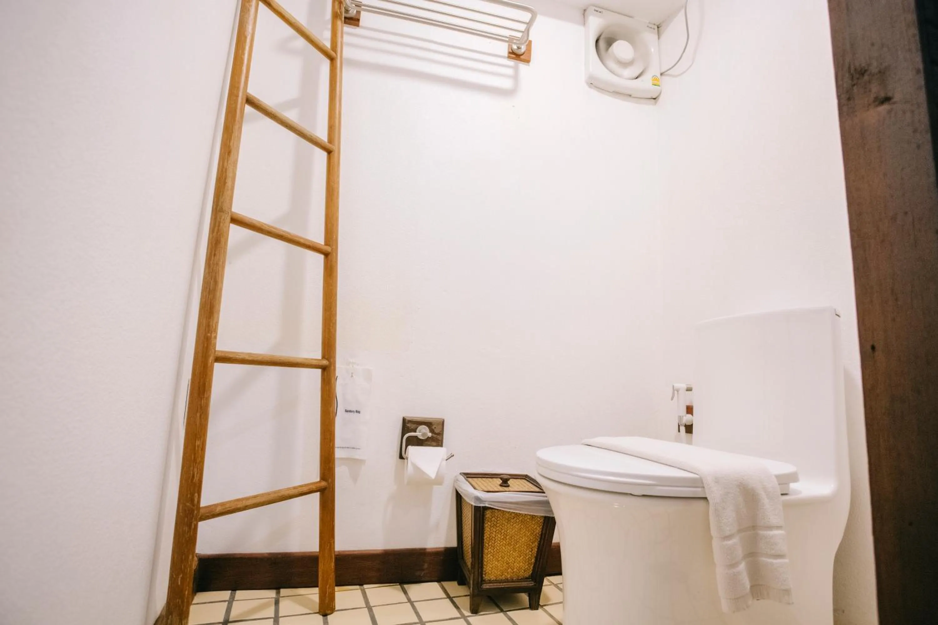 Toilet in Ban Chang Tong