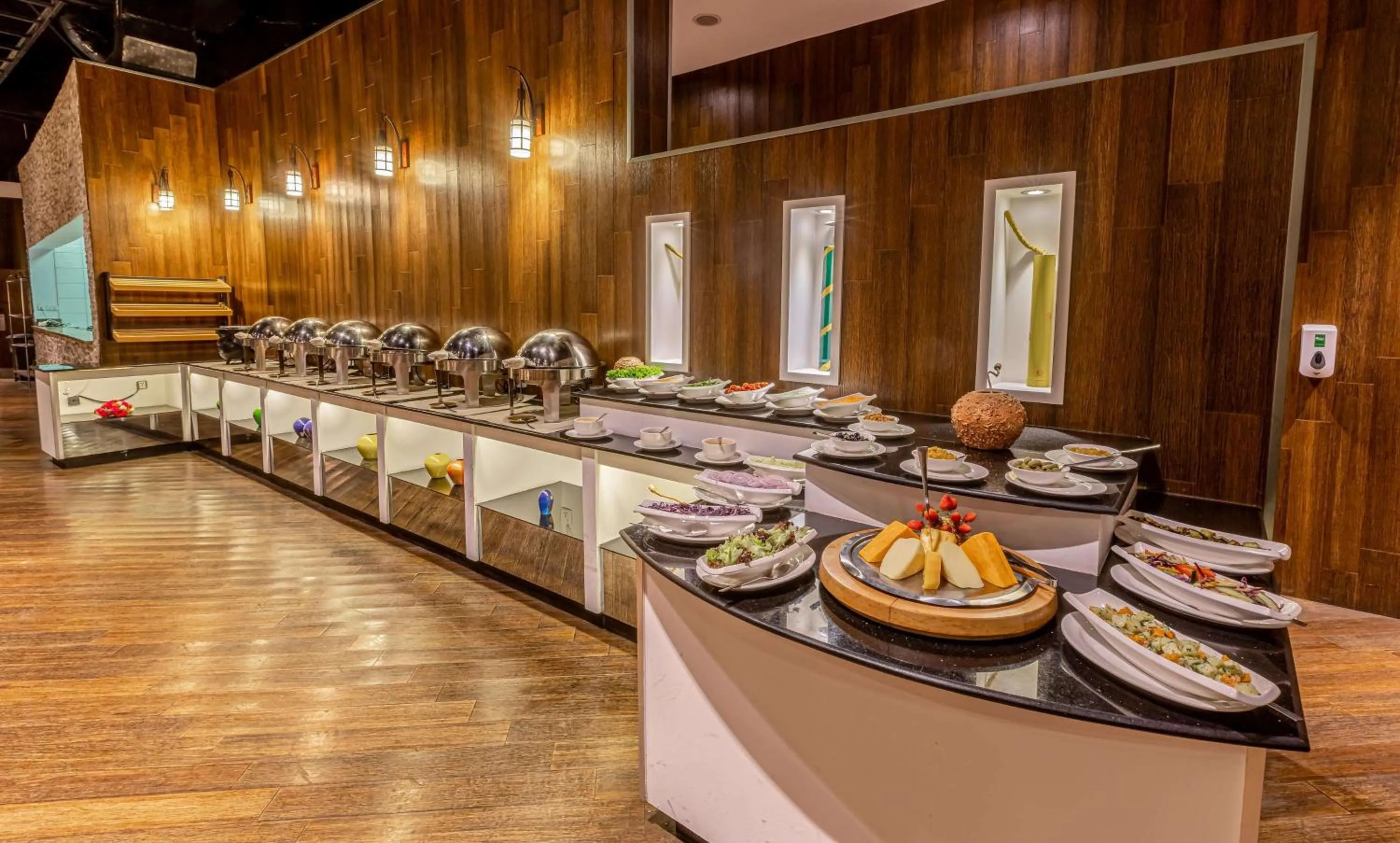 Restaurant/places to eat in Ramada Addis, Addis Ababa