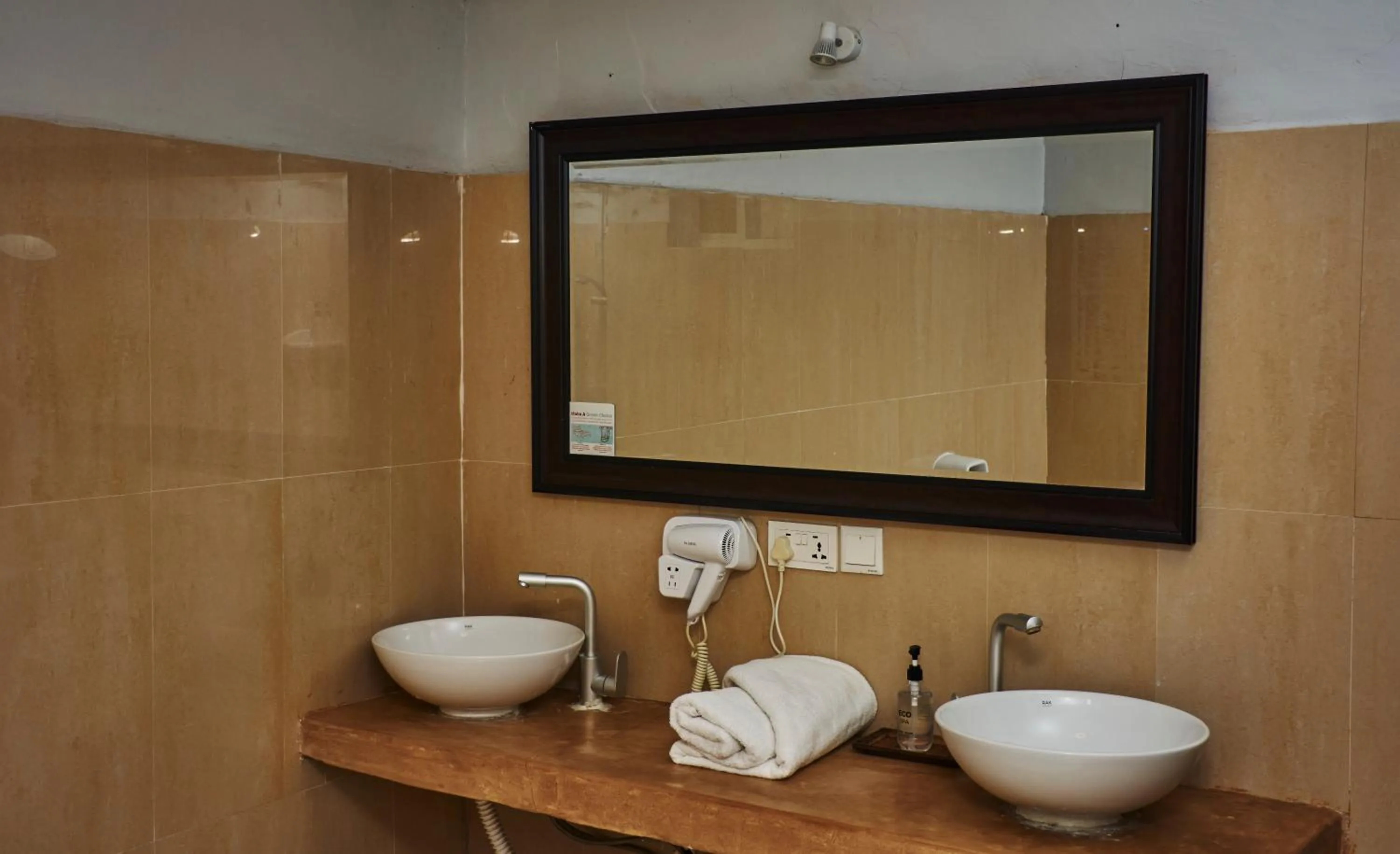 Bathroom in Paje Beach Apartments & Hotel