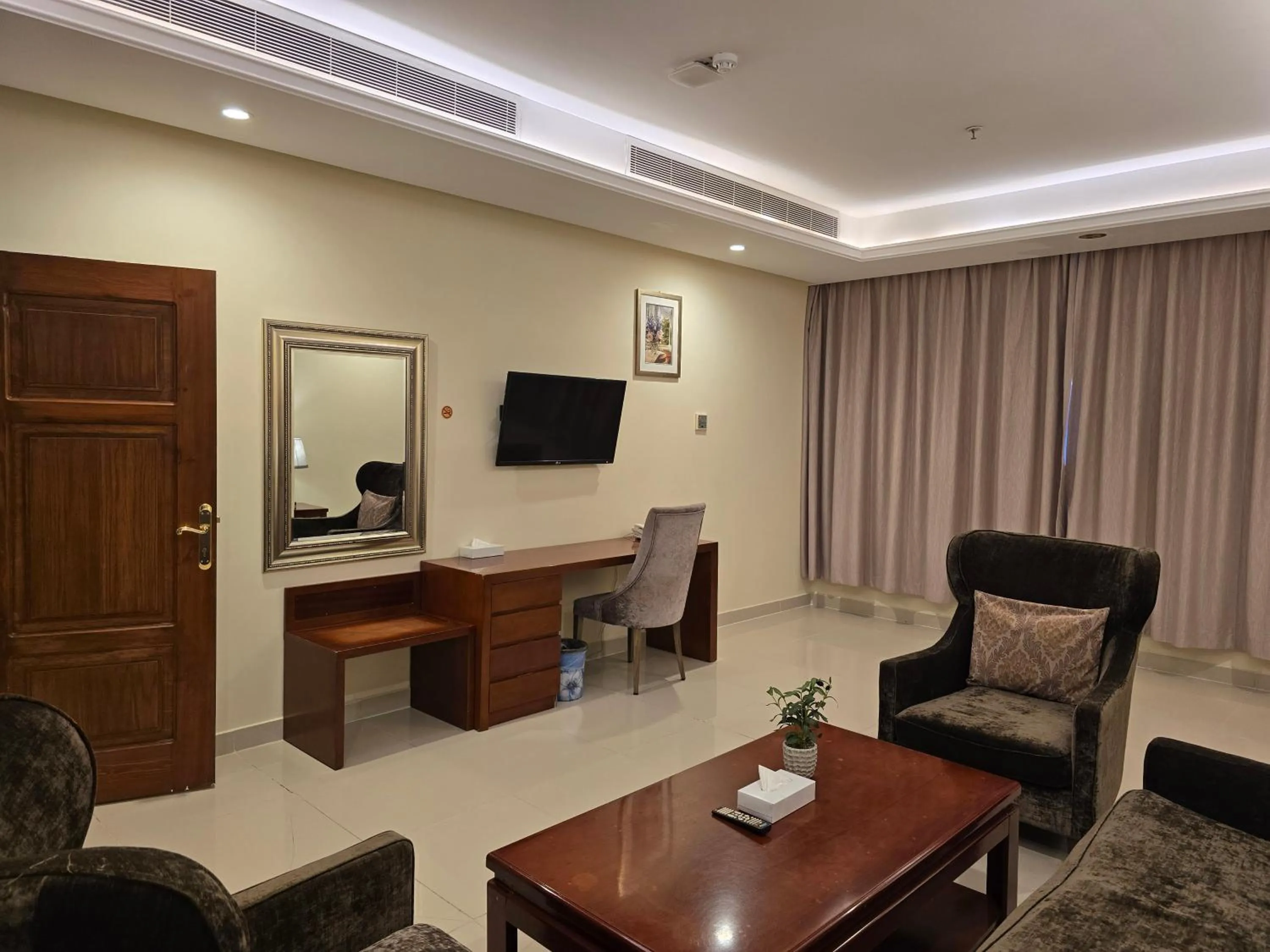 TV and multimedia in Dar Al Wedad Serviced Apartments
