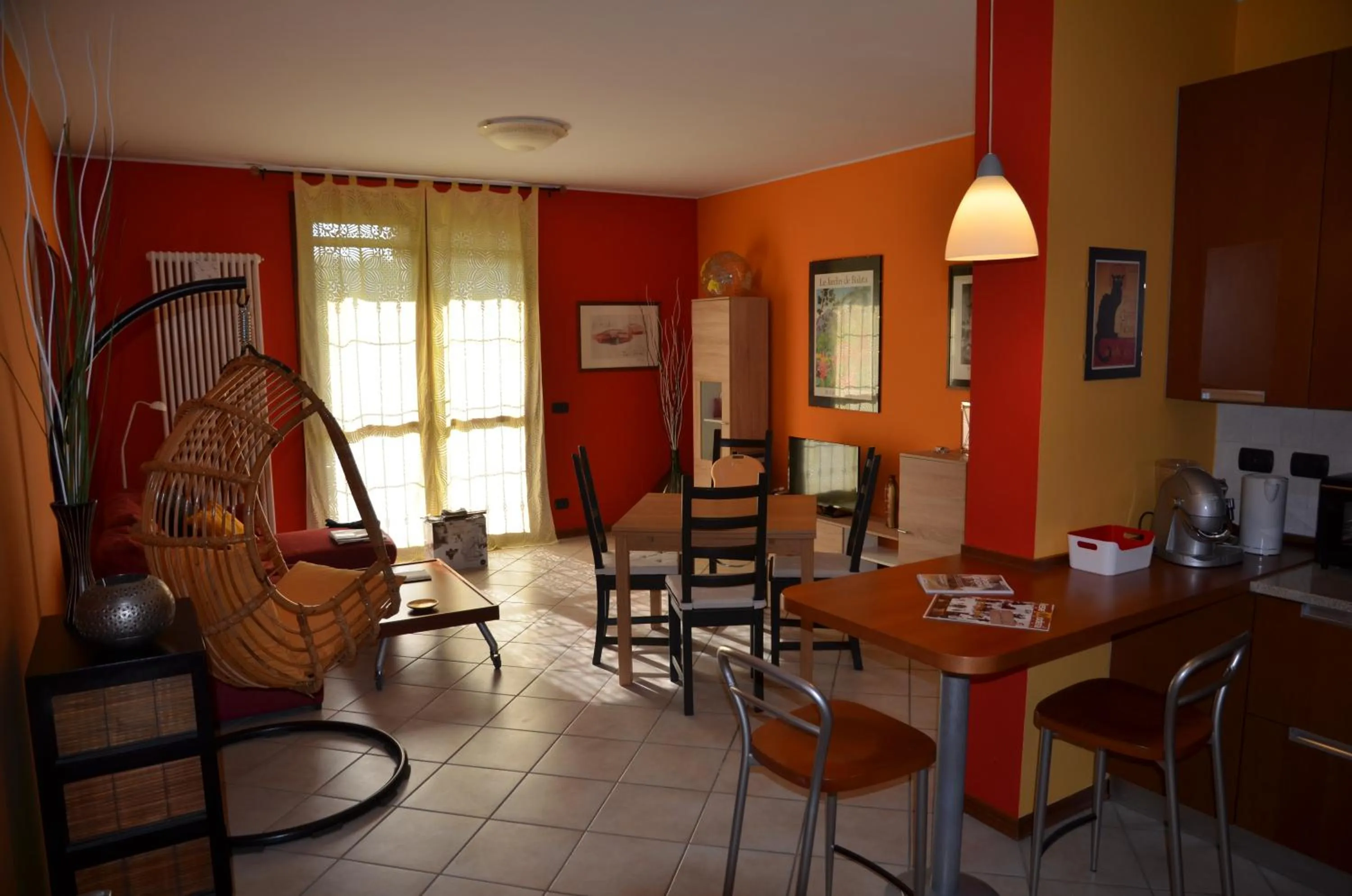 Communal lounge/ TV room in La Casetta