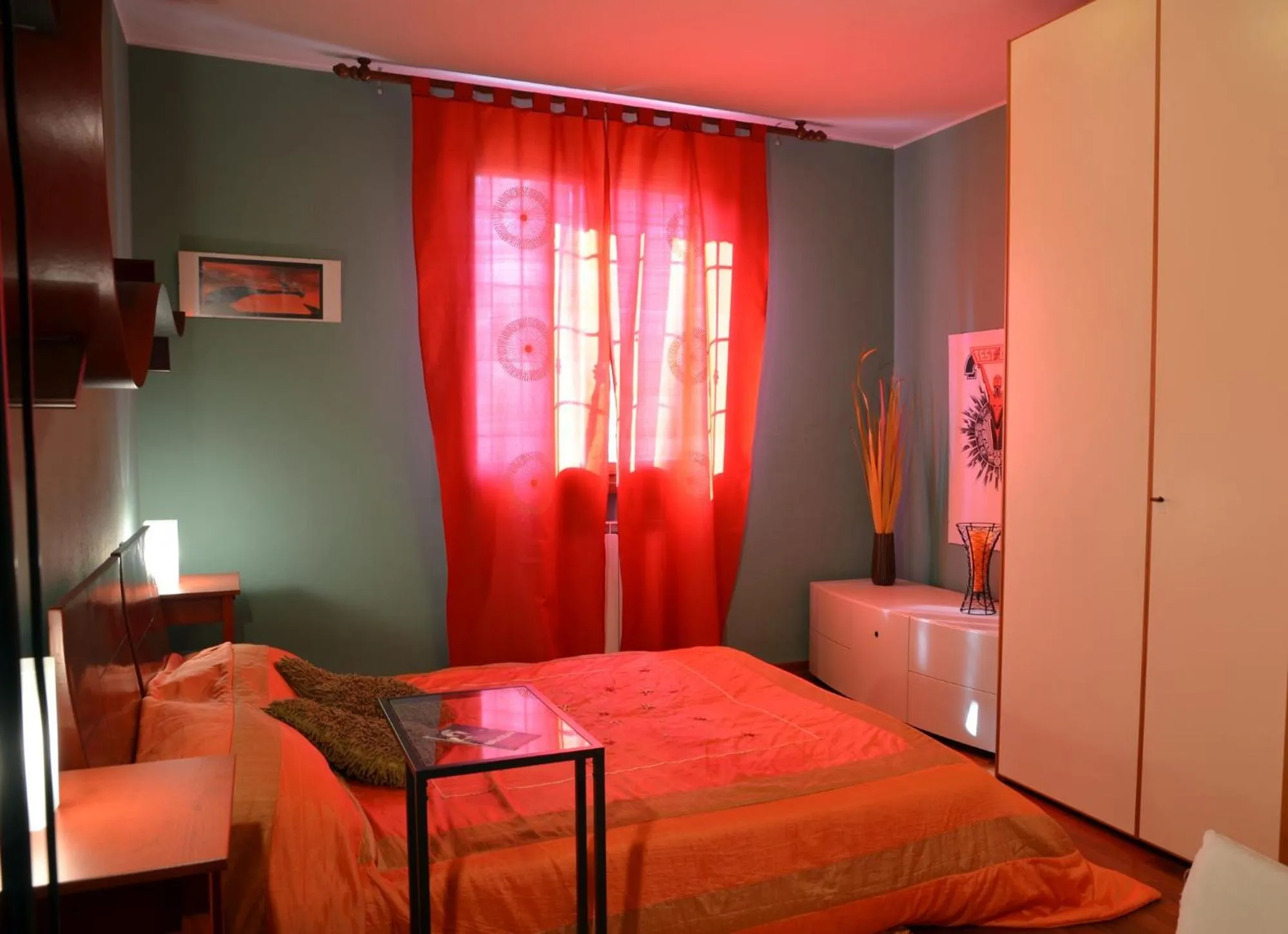 Communal lounge/ TV room, Bed in La Casetta