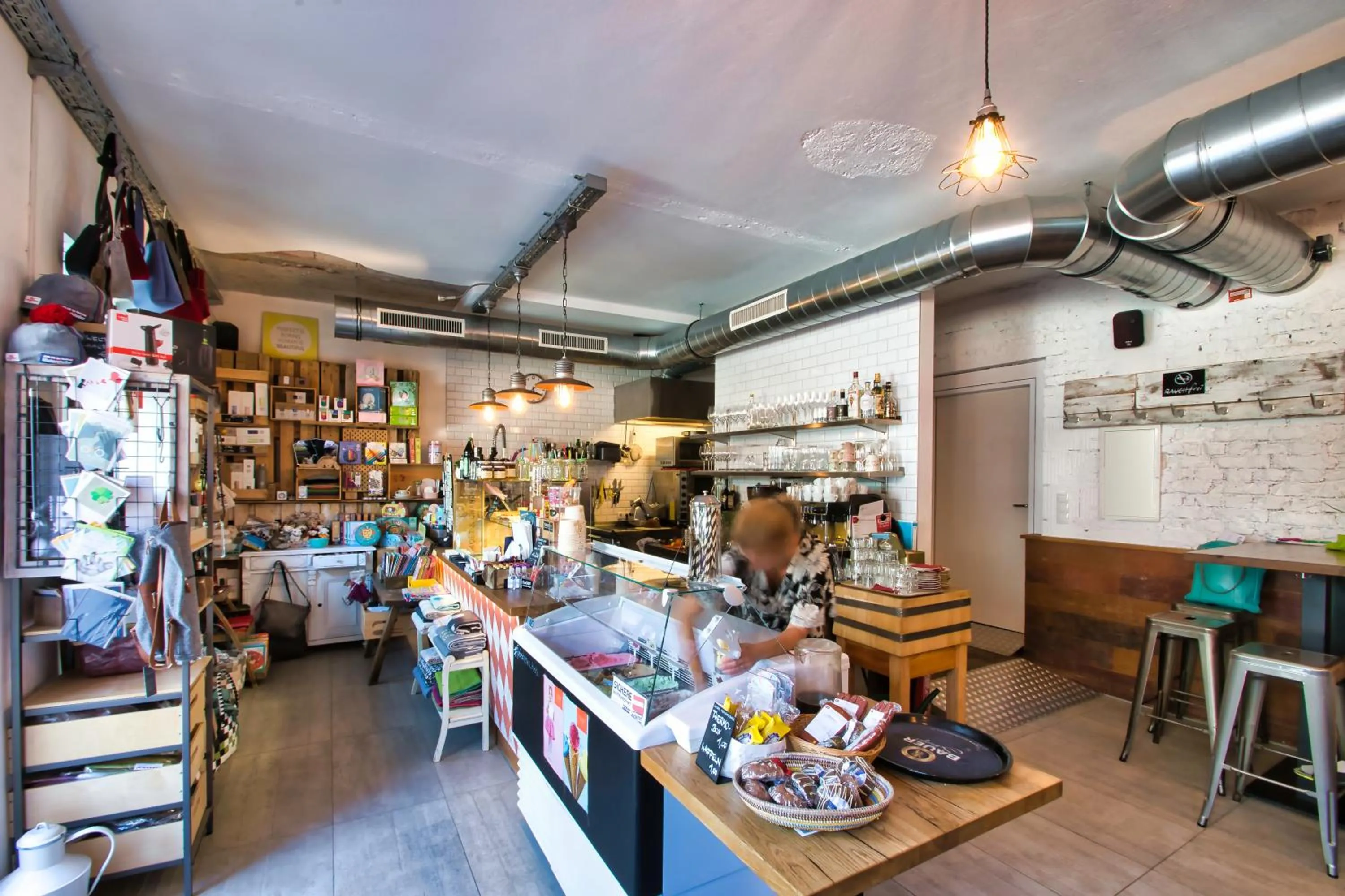 Restaurant/places to eat in Fleischerei - Apartments, Cafe & Weinbar