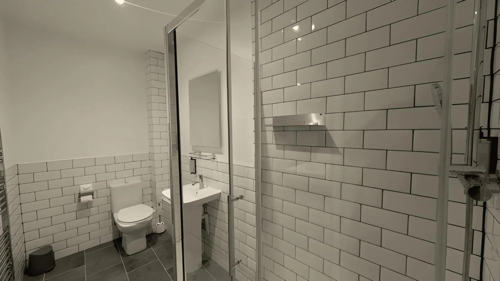 Shower in The Park Hotel - Sure Hotel Collection by Best Western