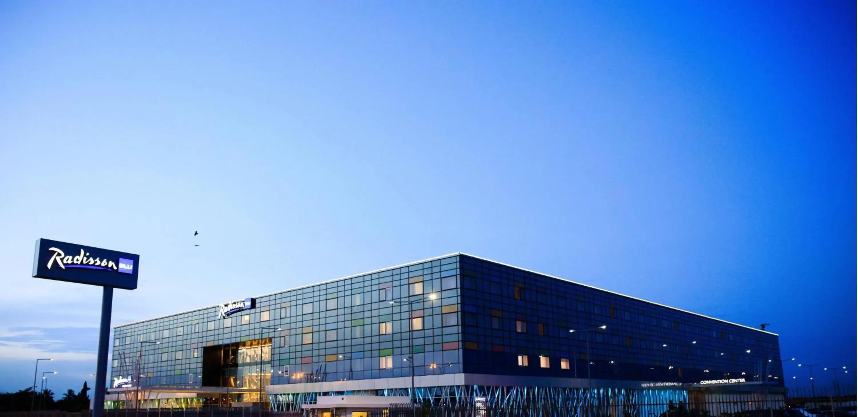 Property building in Radisson Blu Hotel, Abidjan Airport Property building in Radisson Blu Hotel, Abidjan Airport