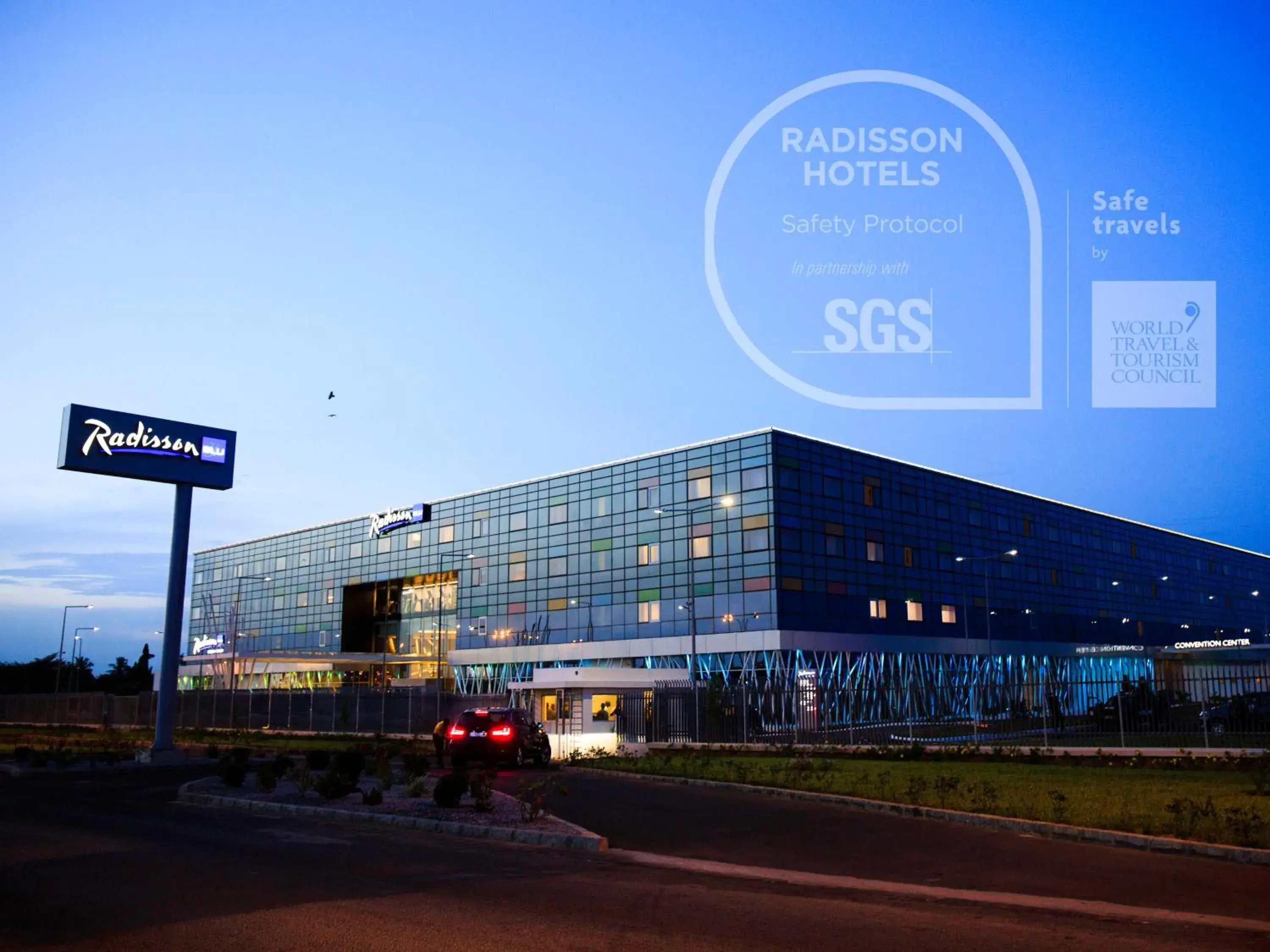 Property building in Radisson Blu Hotel, Abidjan Airport Property building in Radisson Blu Hotel, Abidjan Airport