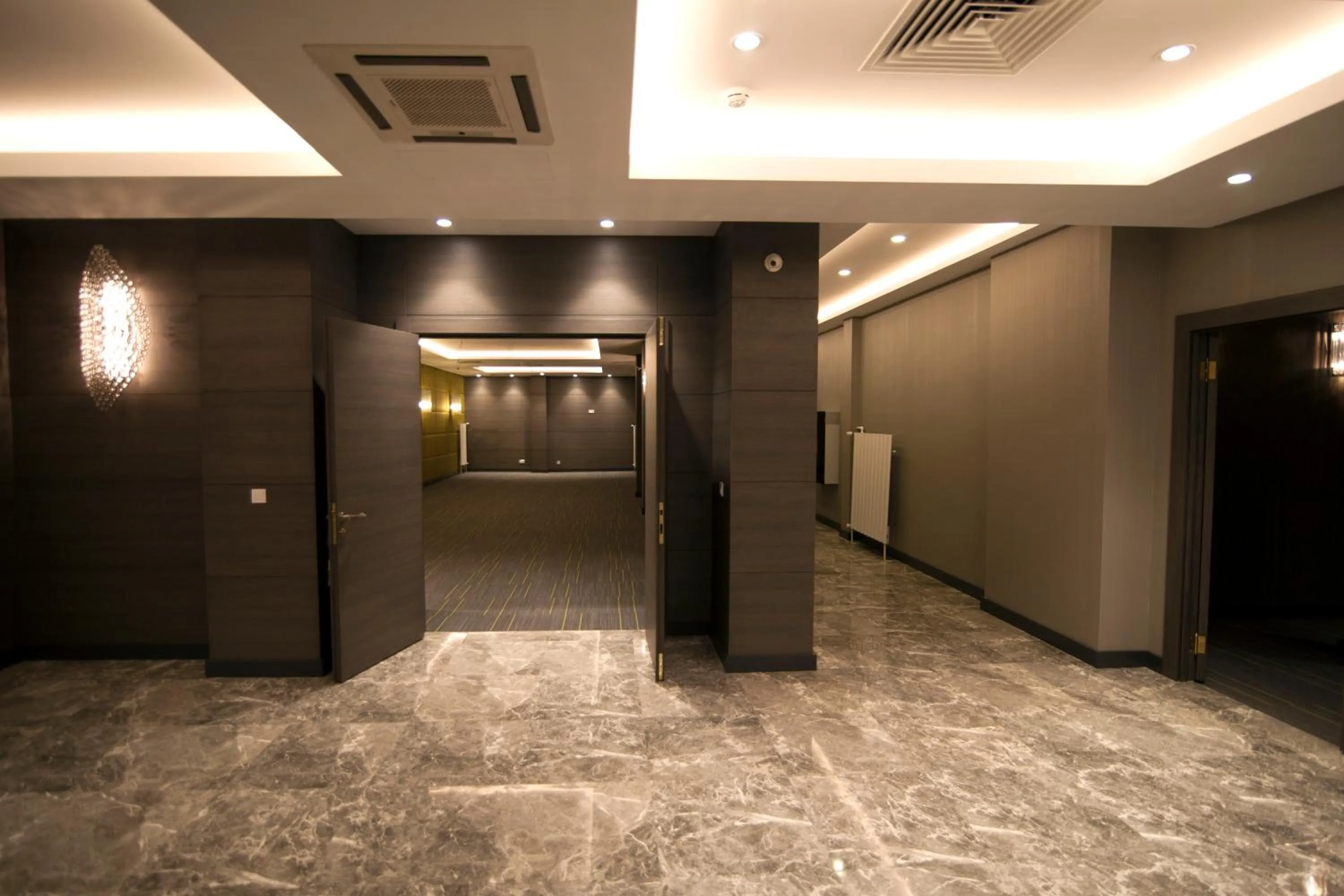 Area and facilities in Yeni Bahar Otel