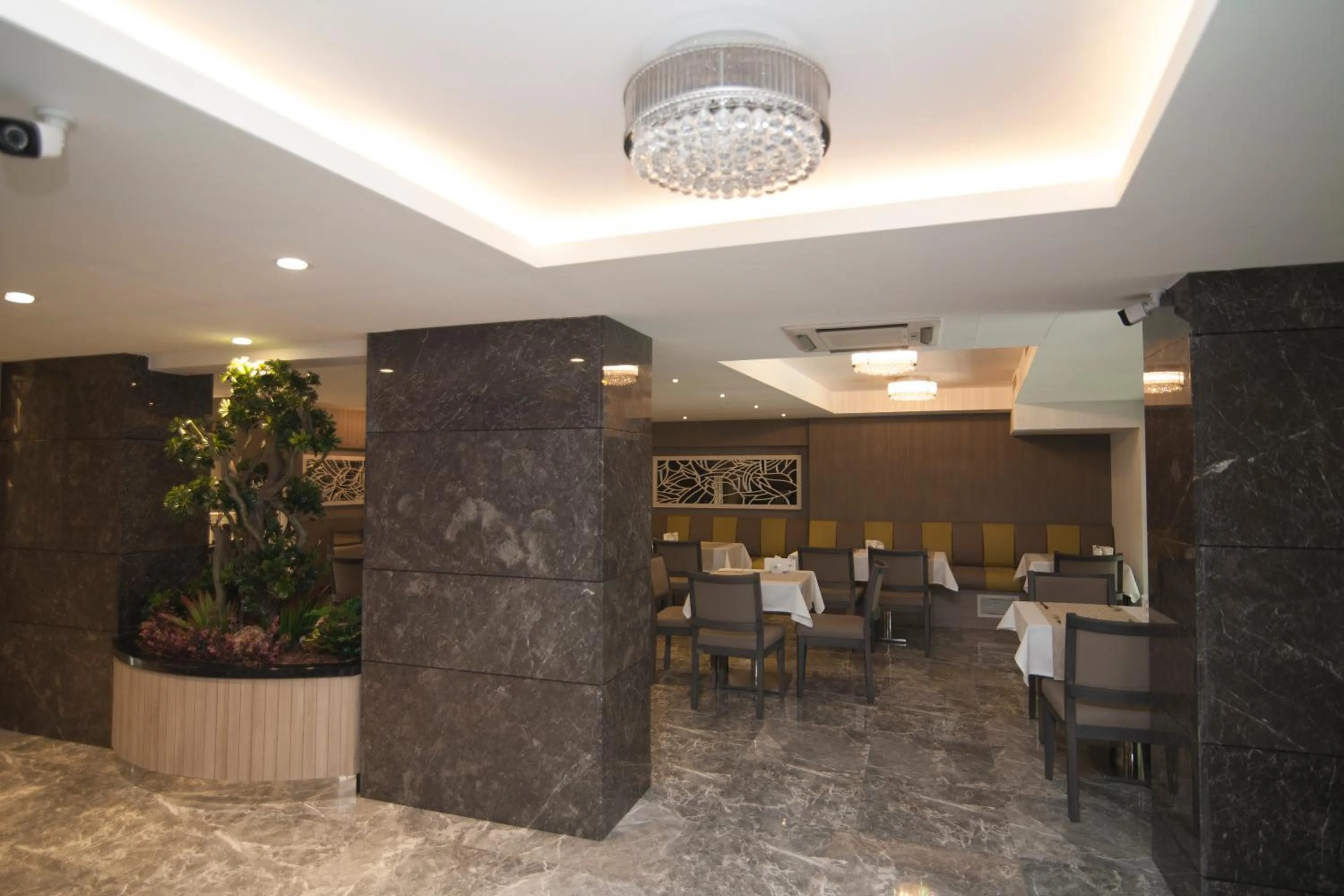 Restaurant/places to eat in Yeni Bahar Otel
