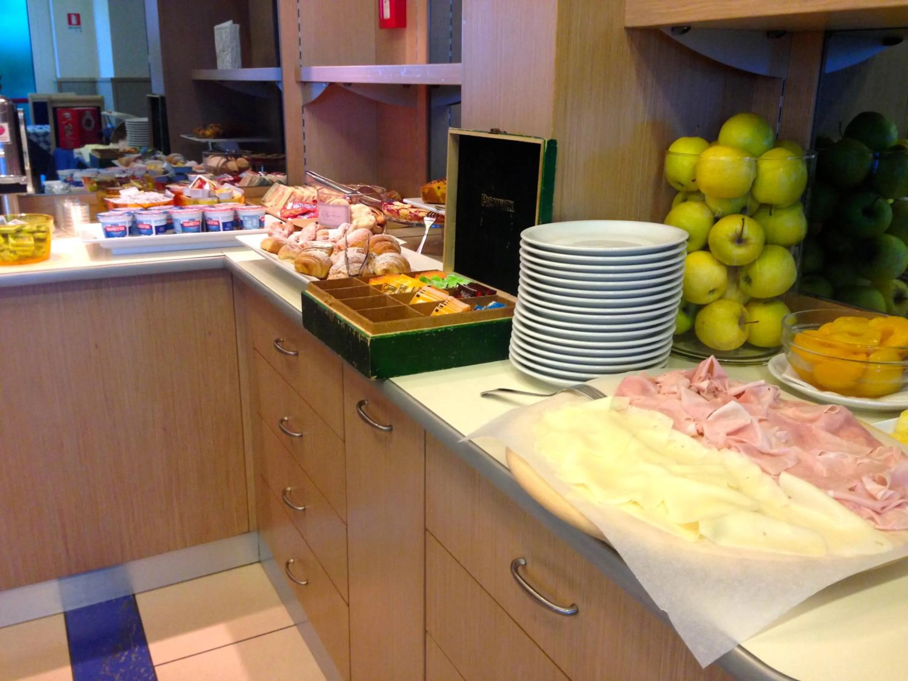 Restaurant/places to eat in Hotel Jole