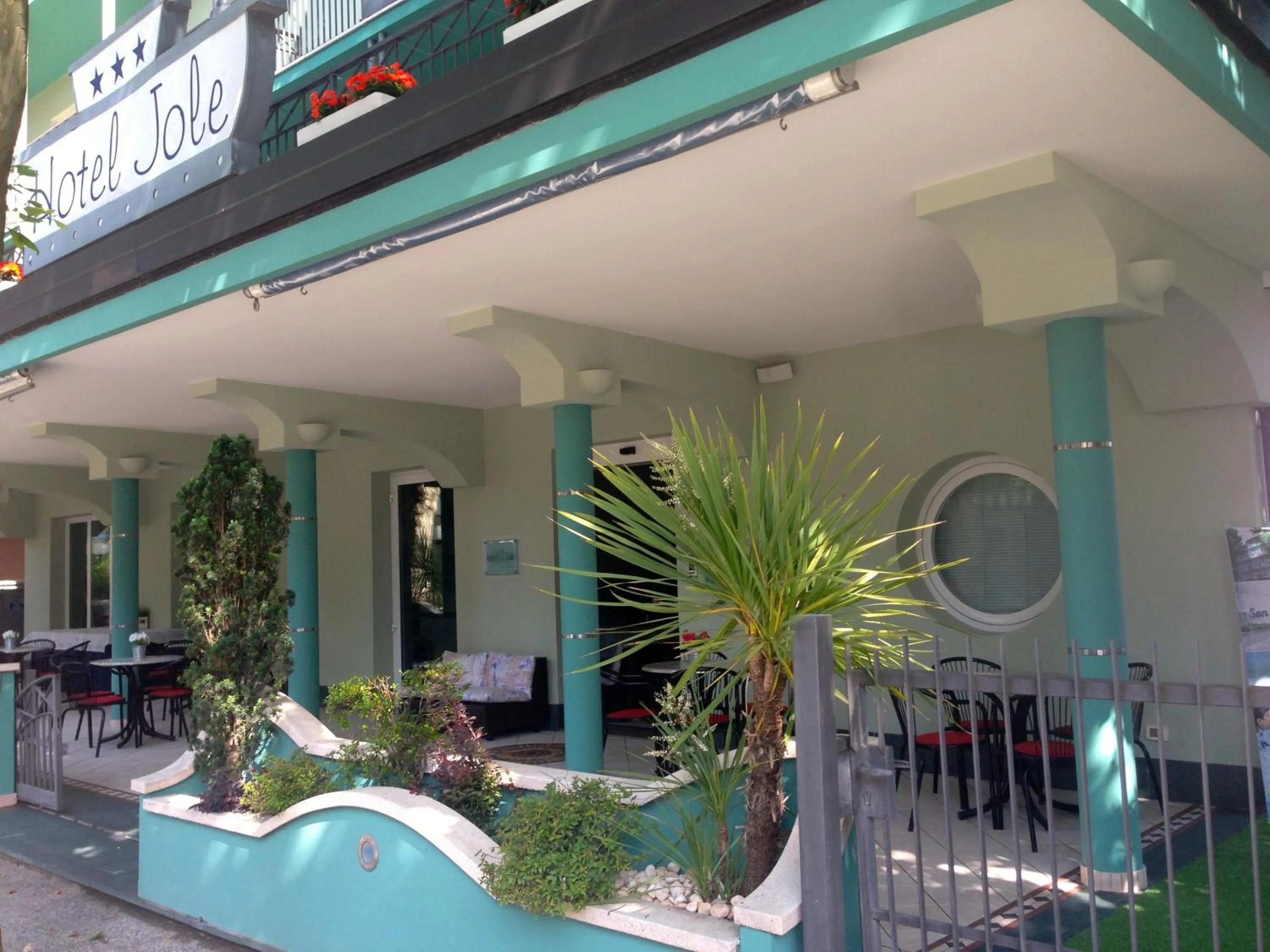 Facade/entrance in Hotel Jole