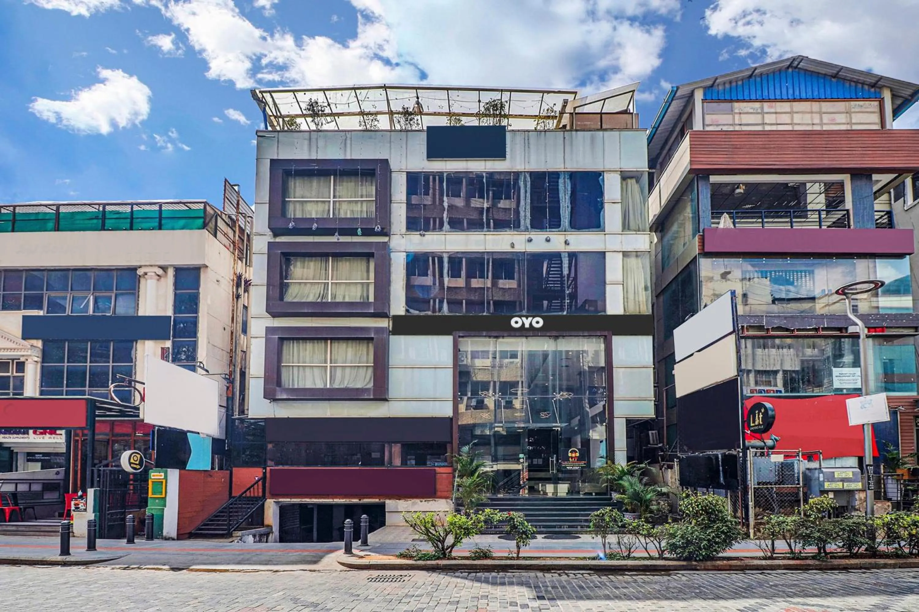 Facade/entrance in Collection O 29 Church's Inn Near Cubbon Park
