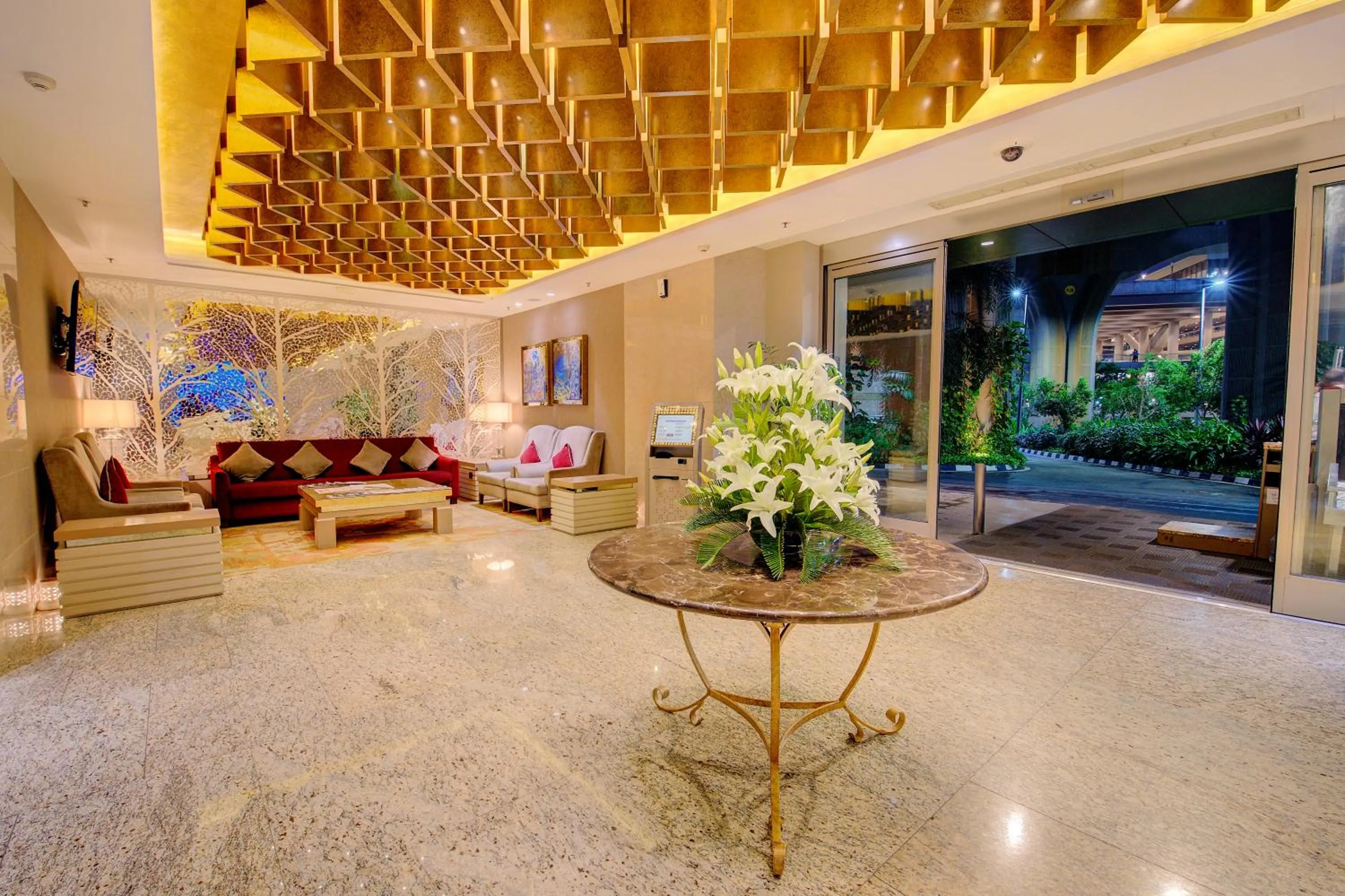 Lobby or reception in Niranta Transit Hotel Mumbai Airport - At Arrivals