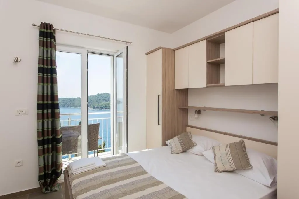Apartments Villa Ari