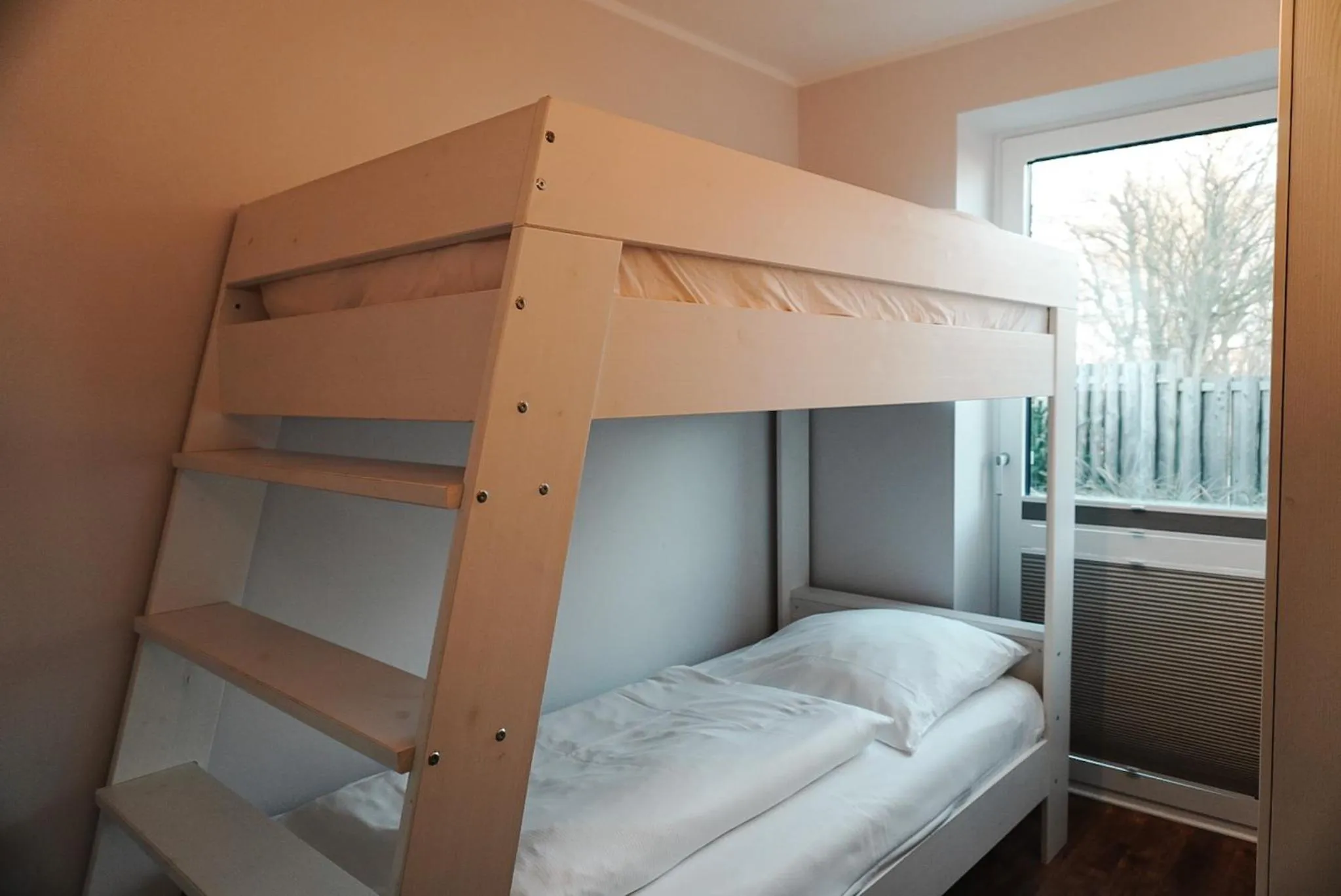 bunk bed, Bed in Ostsee-Strandhaus-Holnis