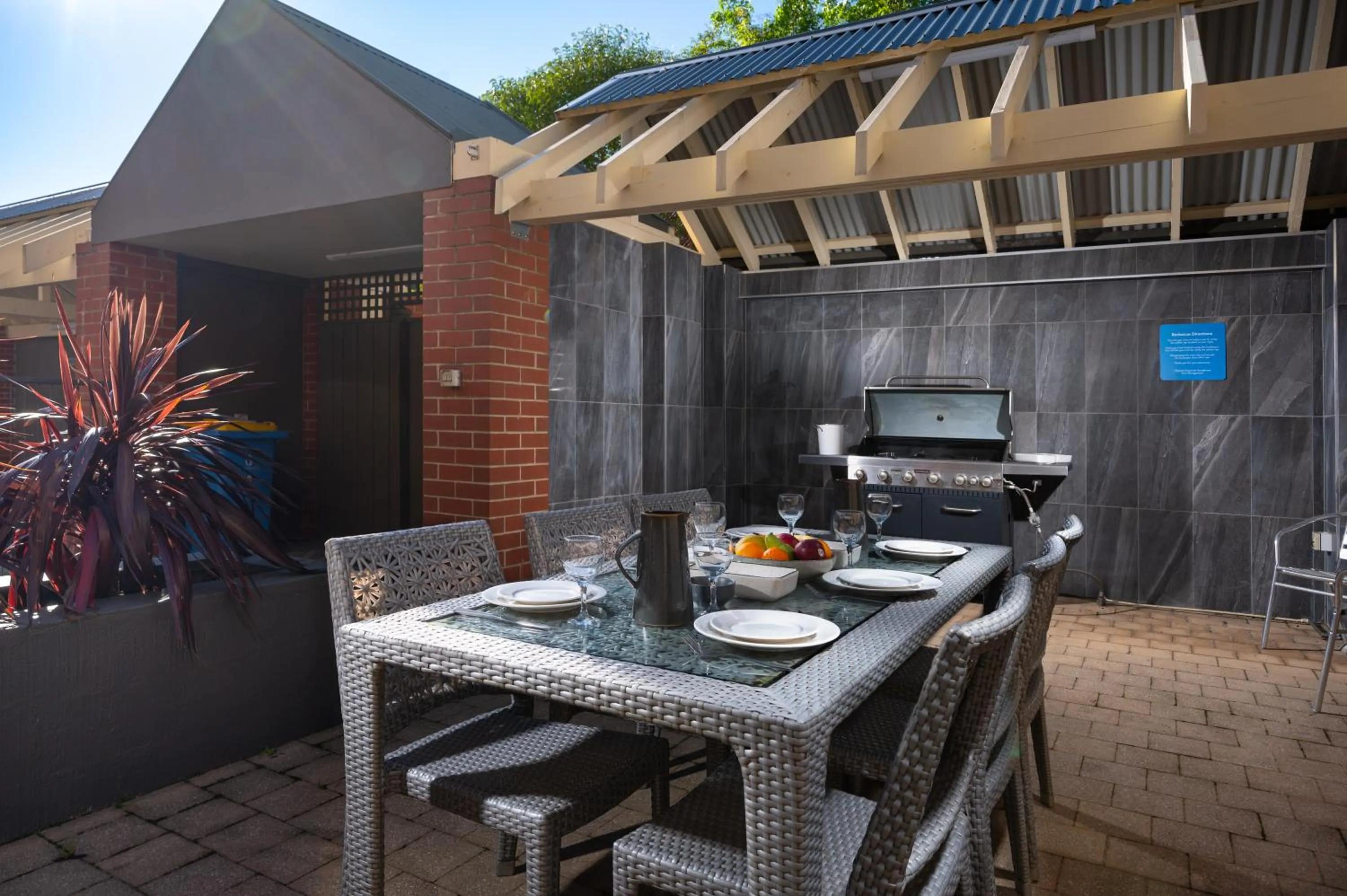 BBQ facilities in Aligned Corporate Residences Kew
