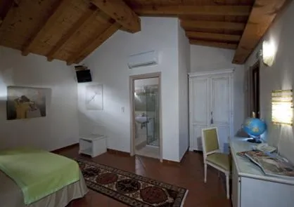 Decorative detail, Bed in Resort La Mola