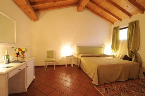 Photo of the whole room, Bed in Resort La Mola