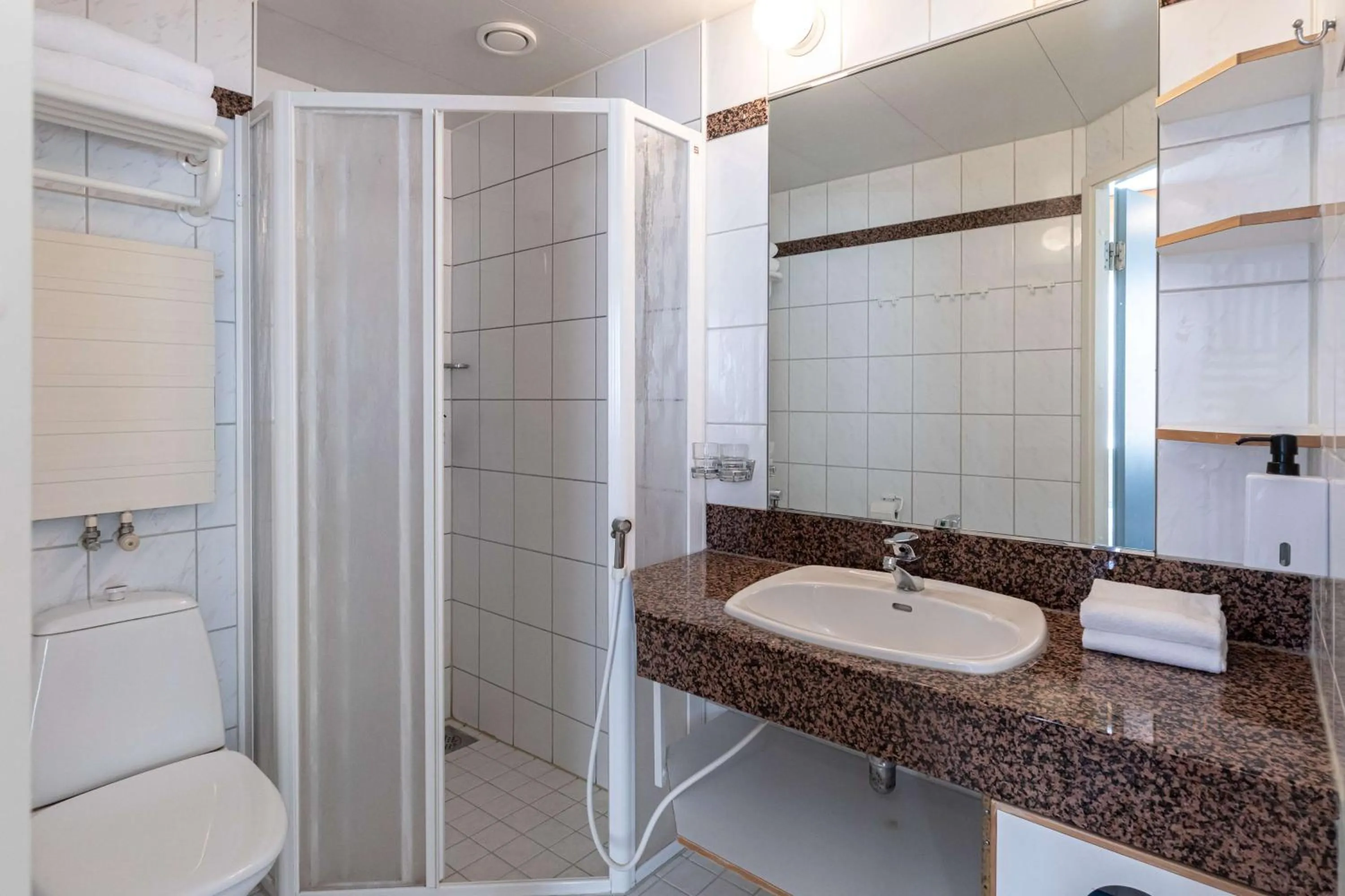 Bathroom in Scandic Eden Nokia