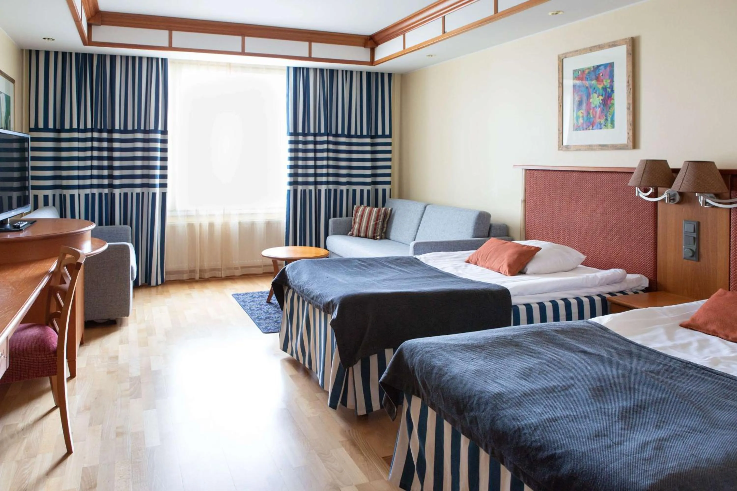 Bedroom, Bed in Scandic Eden Nokia