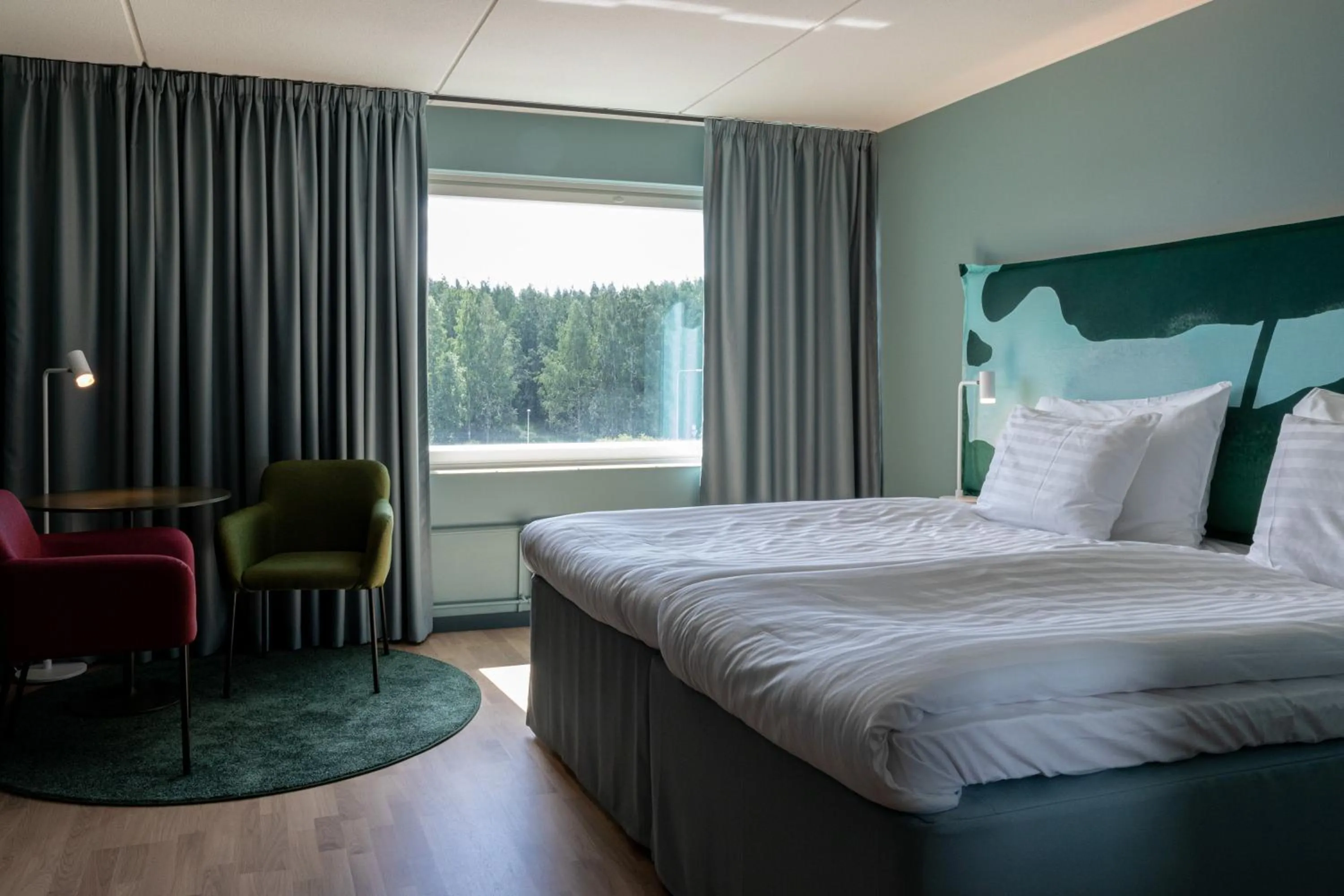 Bedroom, Bed in Scandic Eden Nokia