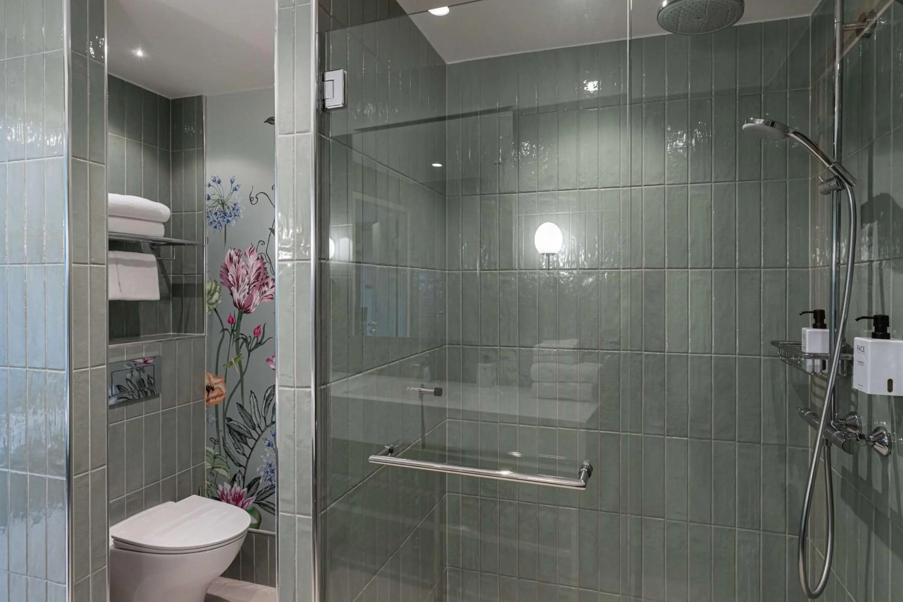 Bathroom in Scandic Eden Nokia