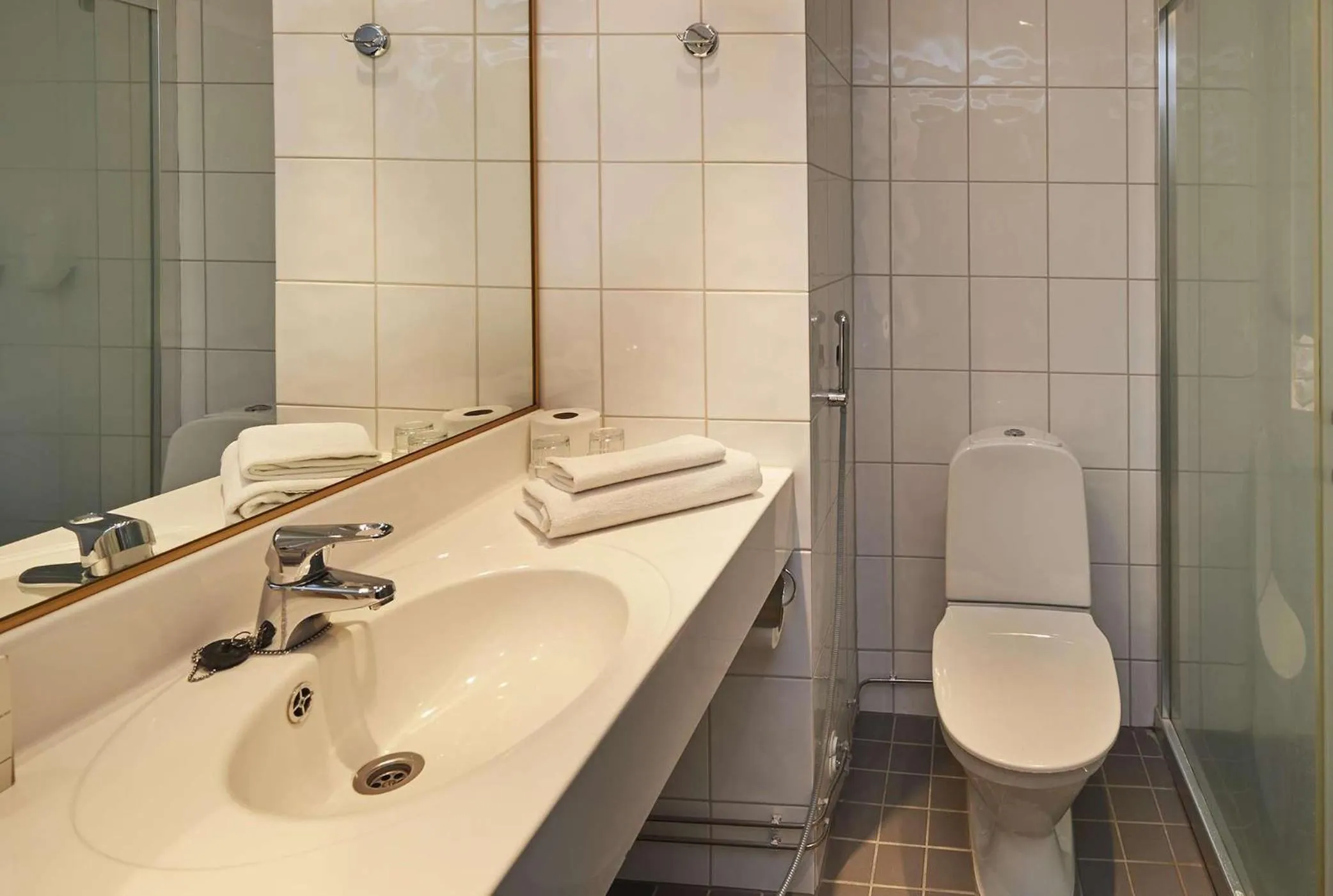 Bedroom in Scandic Aulanko