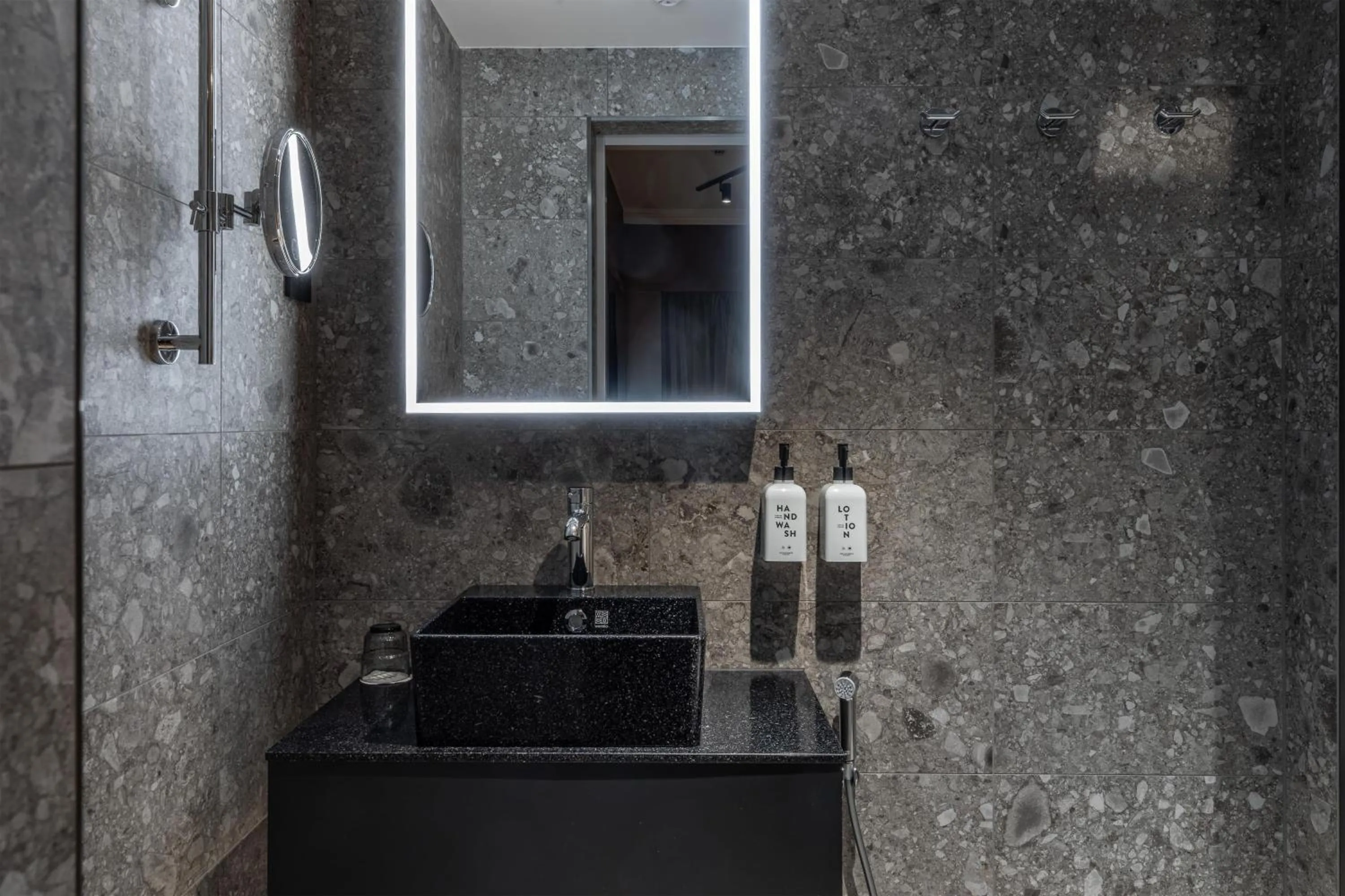 Bathroom in Scandic Pohjanhovi