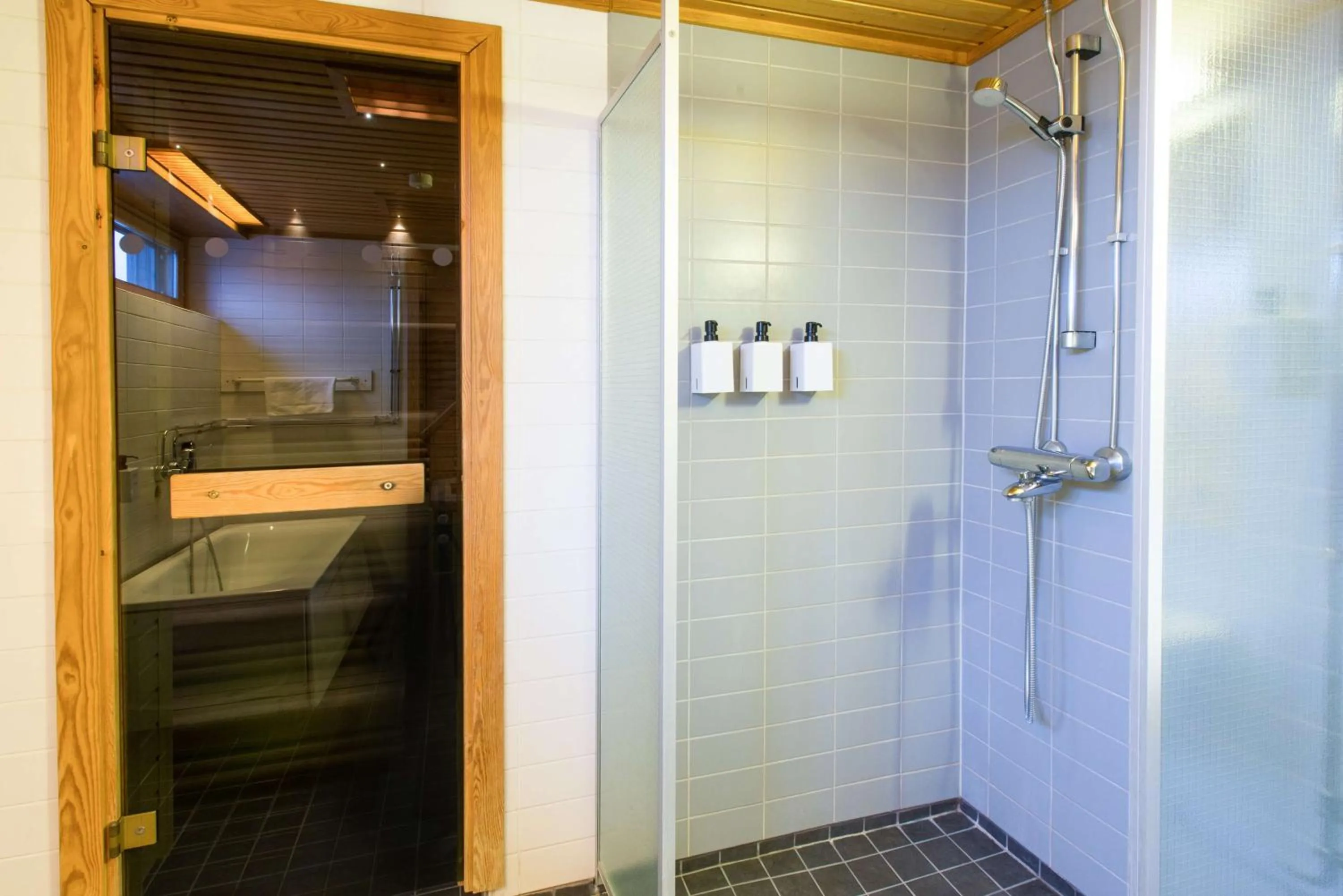 Bathroom in Scandic Pohjanhovi