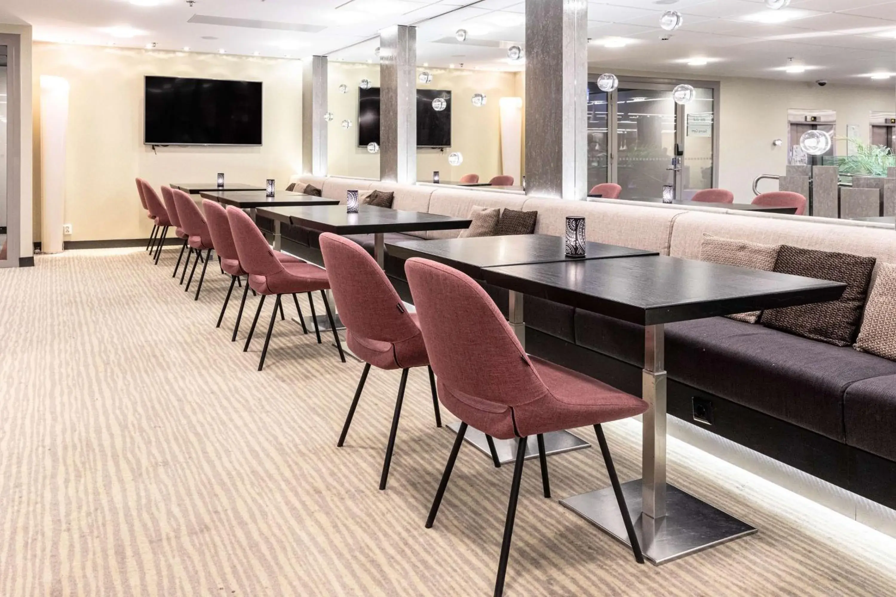 Lobby or reception in Scandic Julia Lobby or reception in Scandic Julia