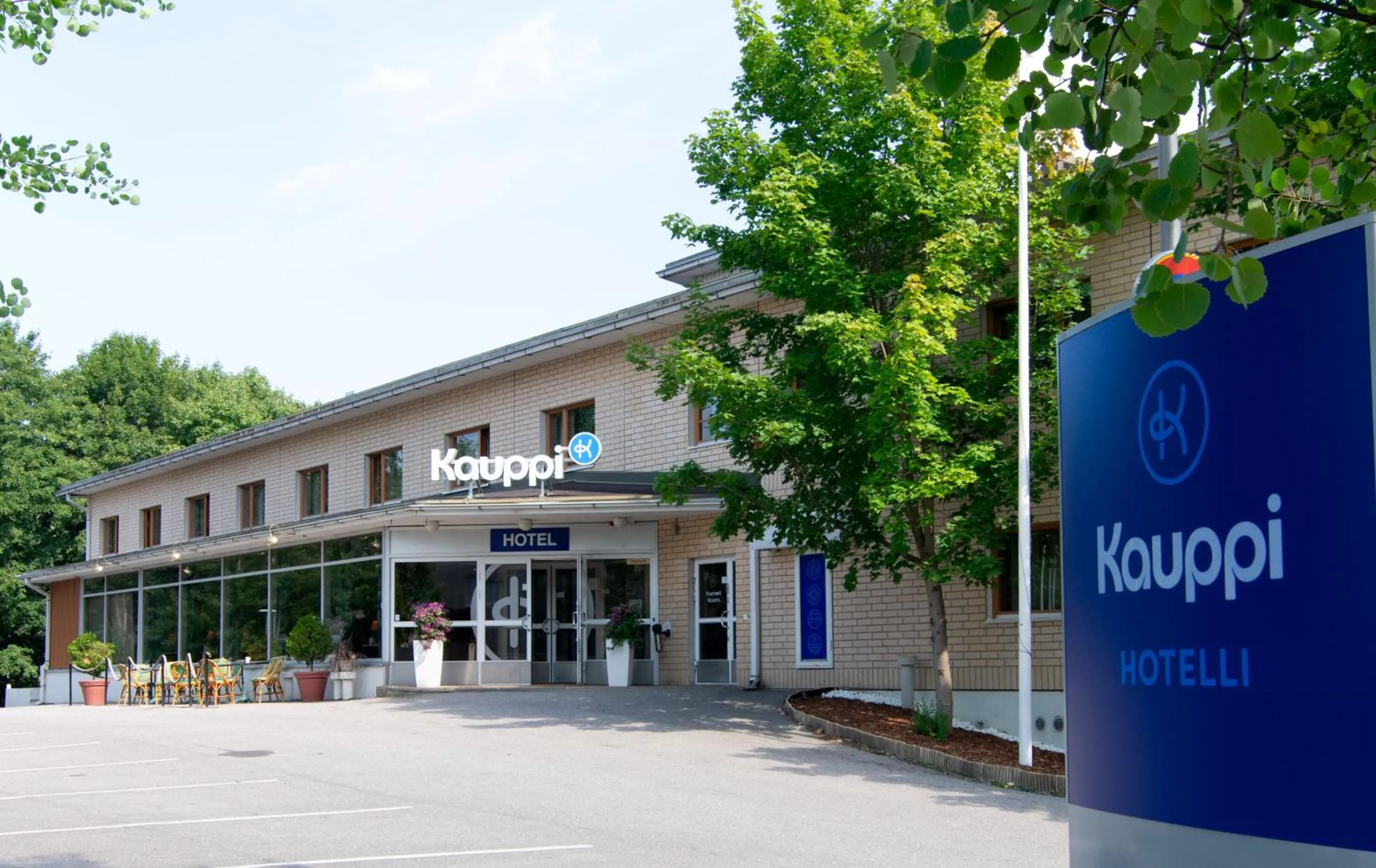 Facade/entrance in Hotel Kauppi