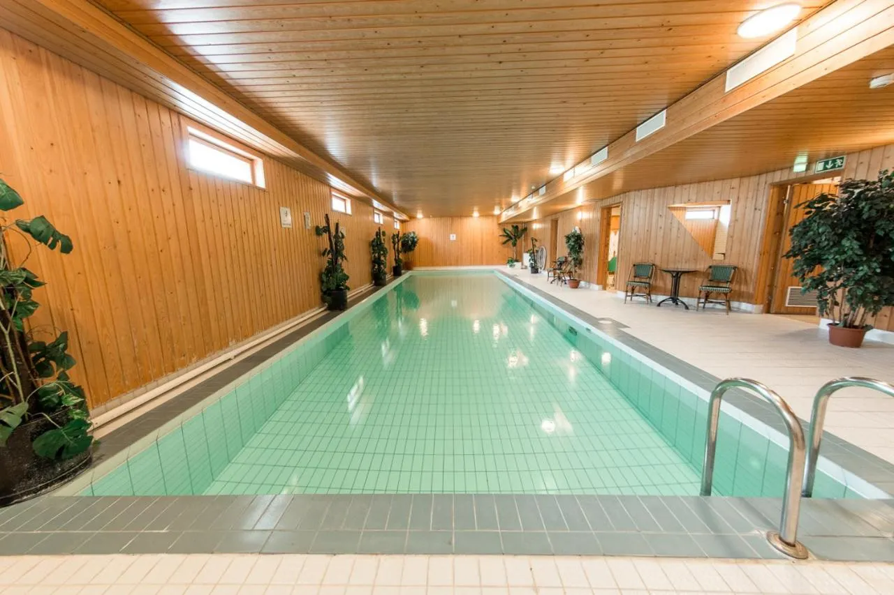 Swimming pool in Hotel Kauppi