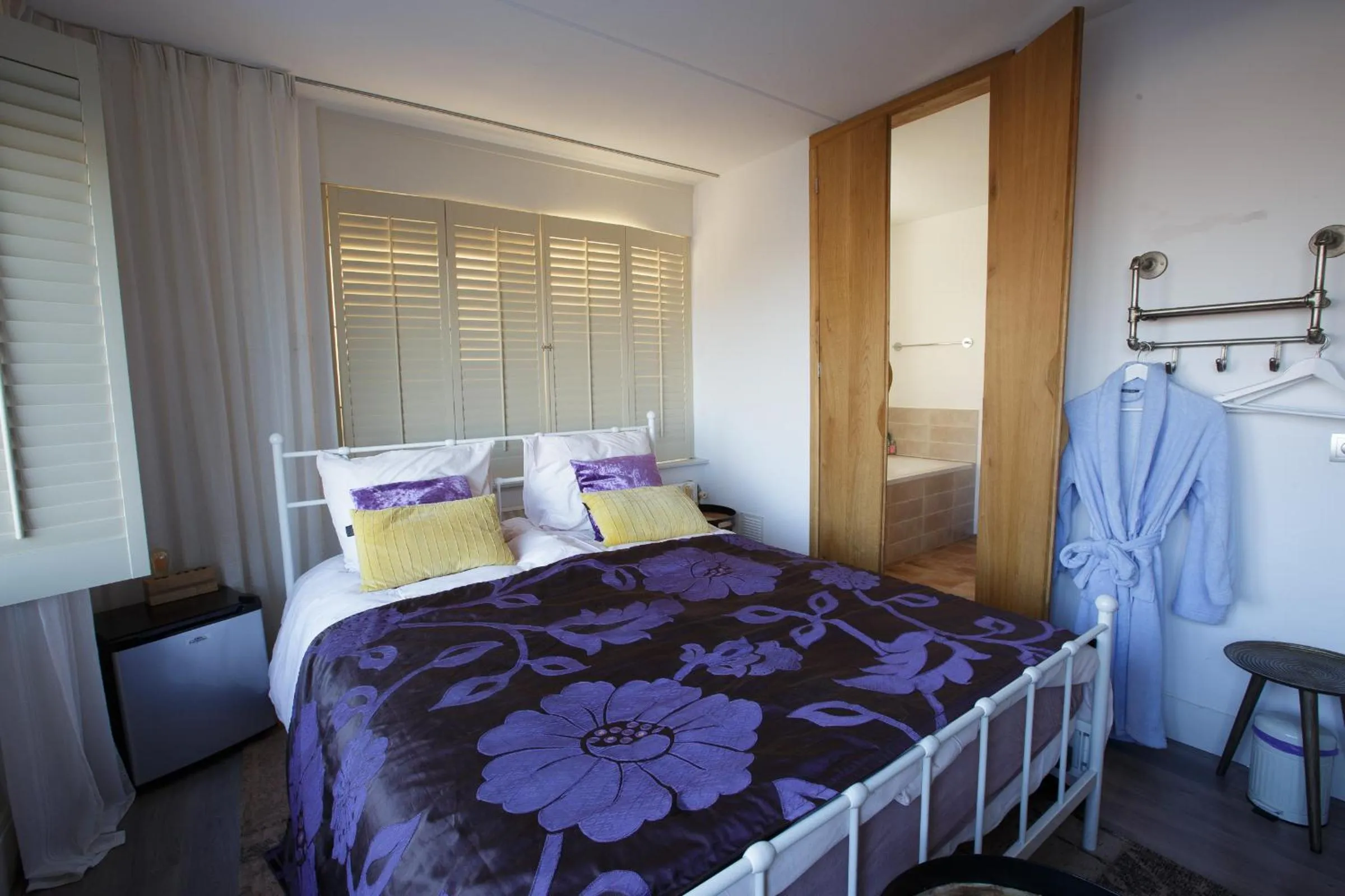 Bed in El Puerto Bed and Breakfast