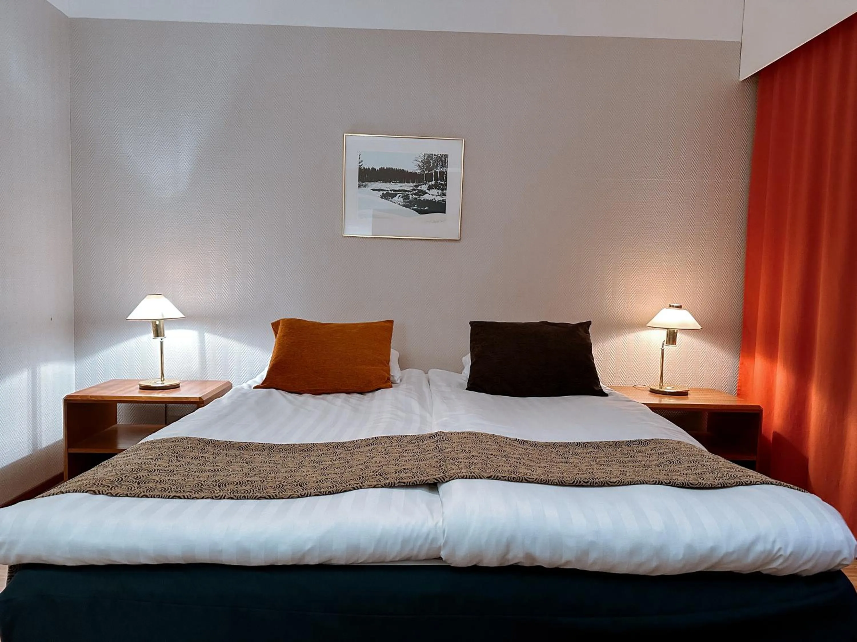 Bed in Hotel Sommelo