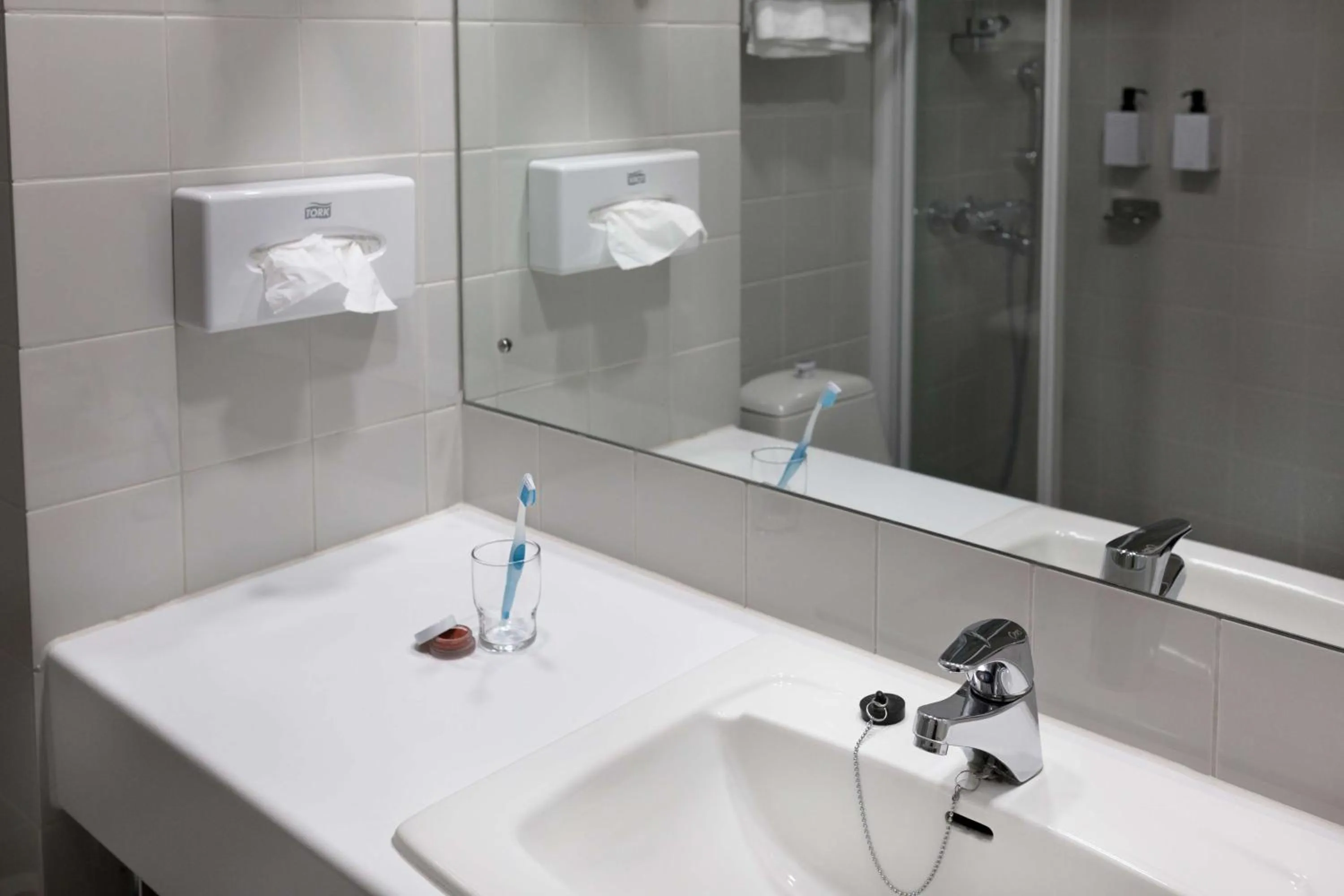 Bathroom in Scandic Plaza Turku