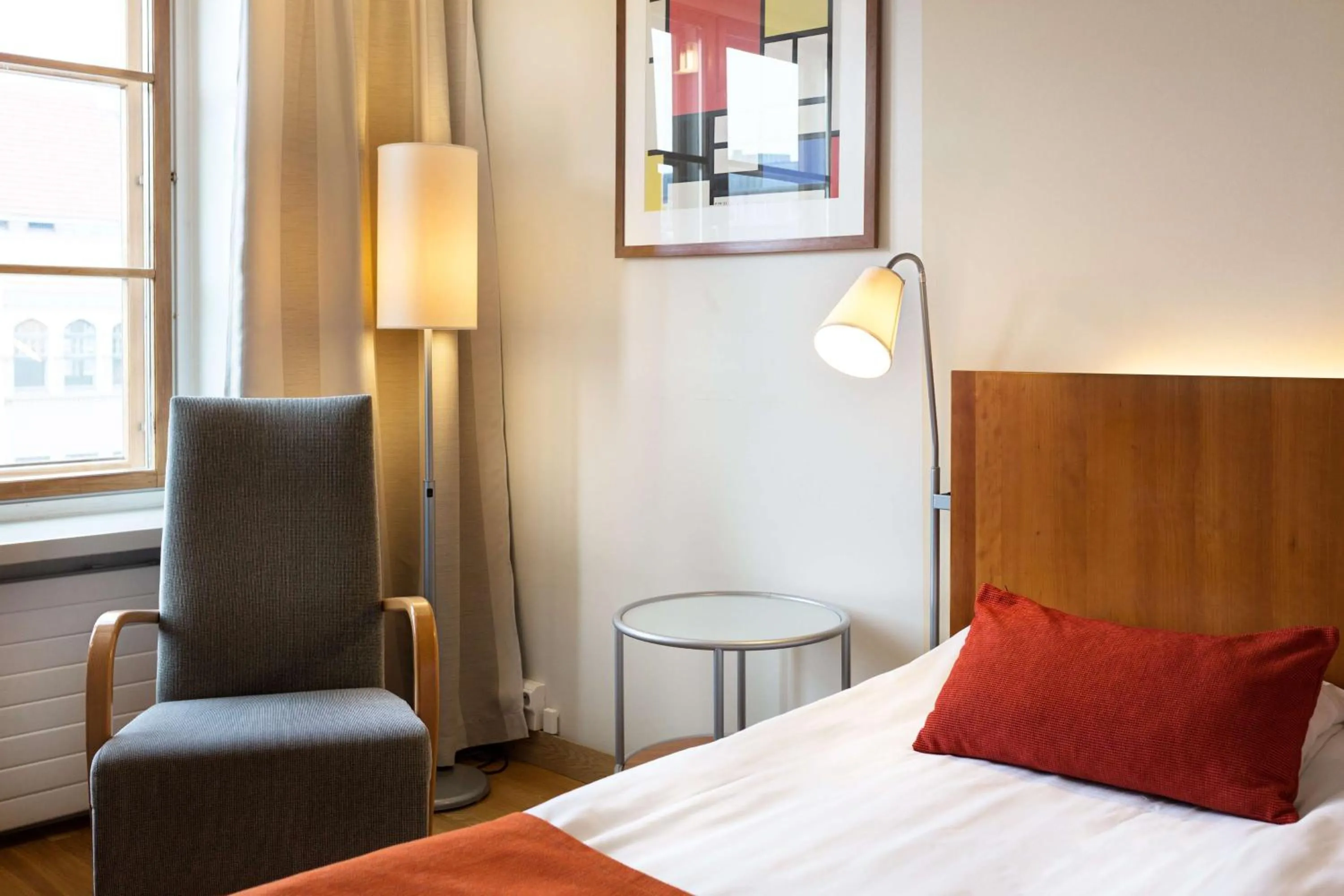 Bedroom, Bed in Scandic Plaza Turku