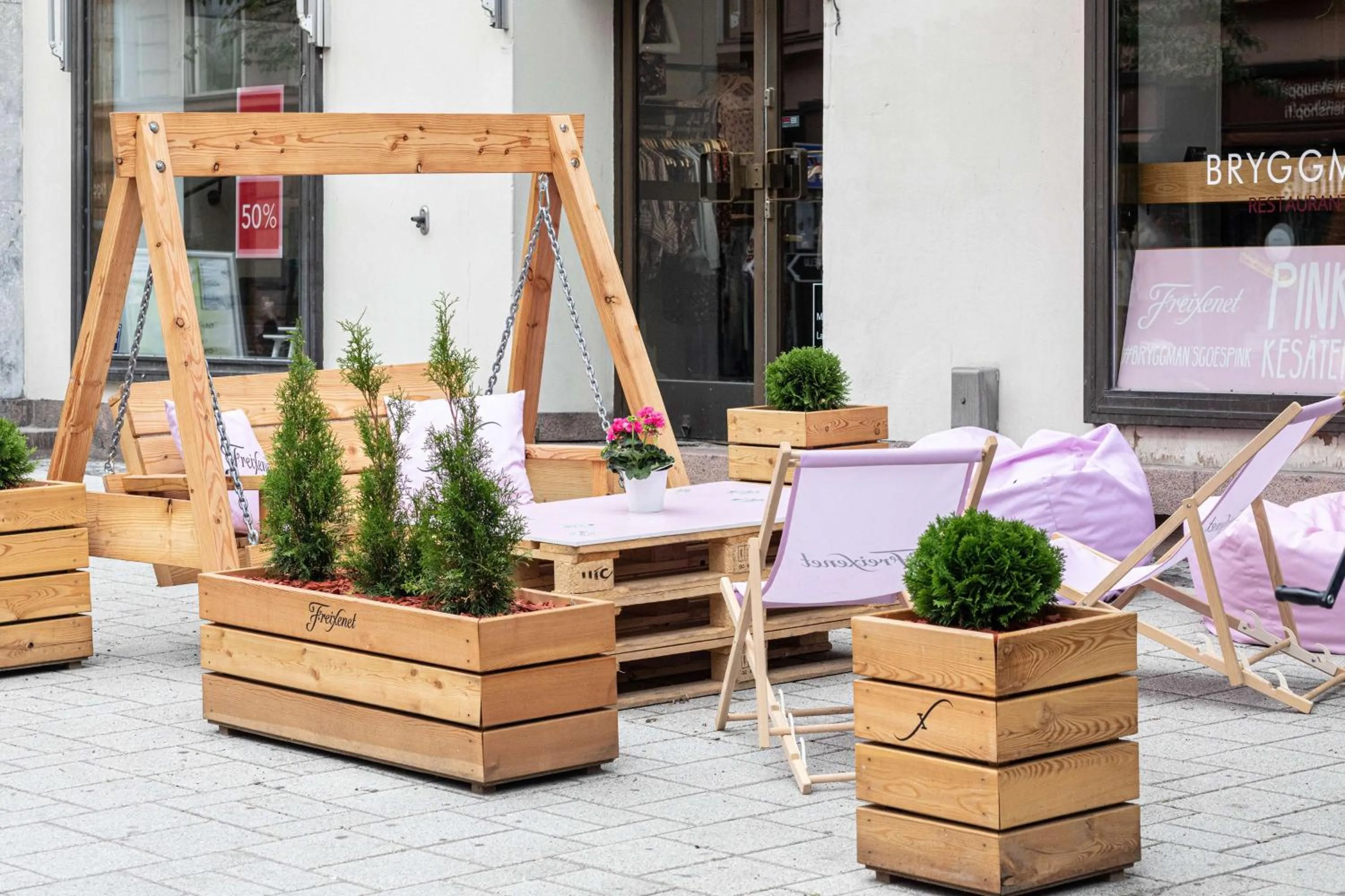 Patio in Scandic Plaza Turku