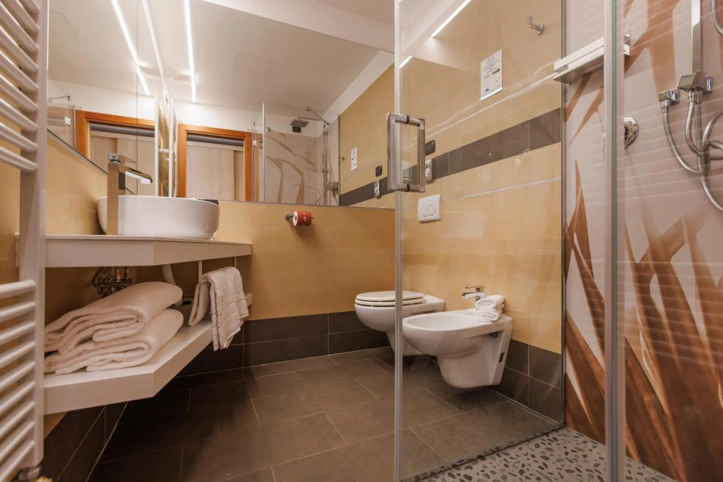 Bathroom in Wellness Hotel Casa Barca (Adult Only)