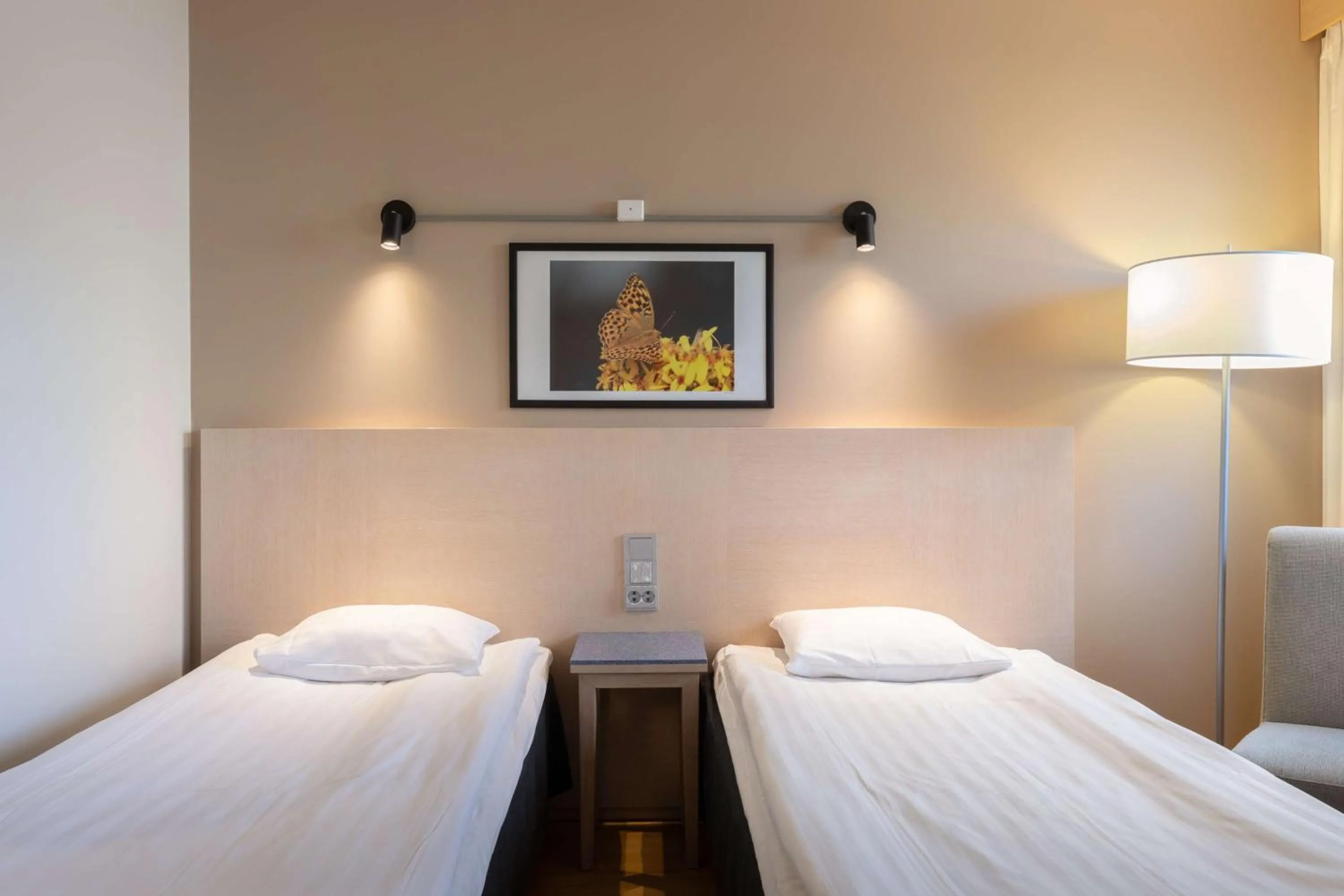 Bedroom, Bed in Scandic Seinäjoki