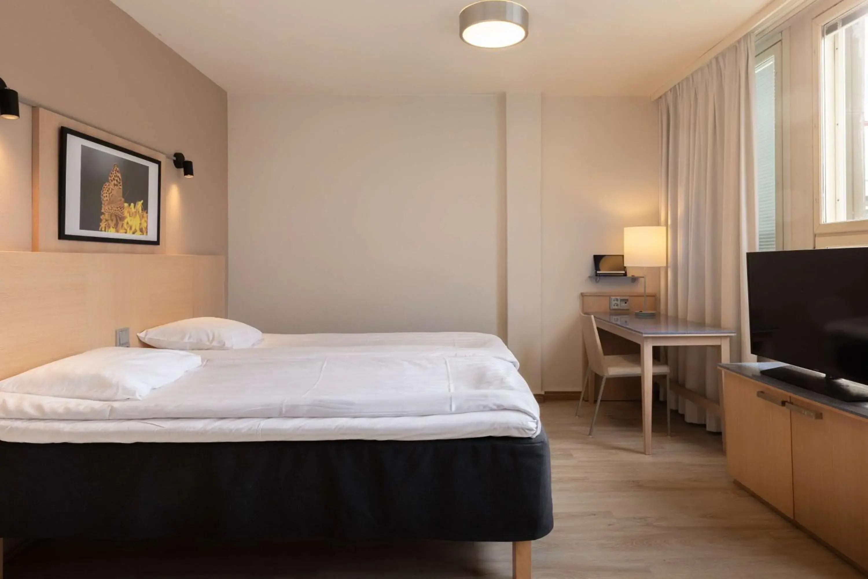 Bedroom, Bed in Scandic Seinäjoki Bedroom, Bed in Scandic Seinäjoki