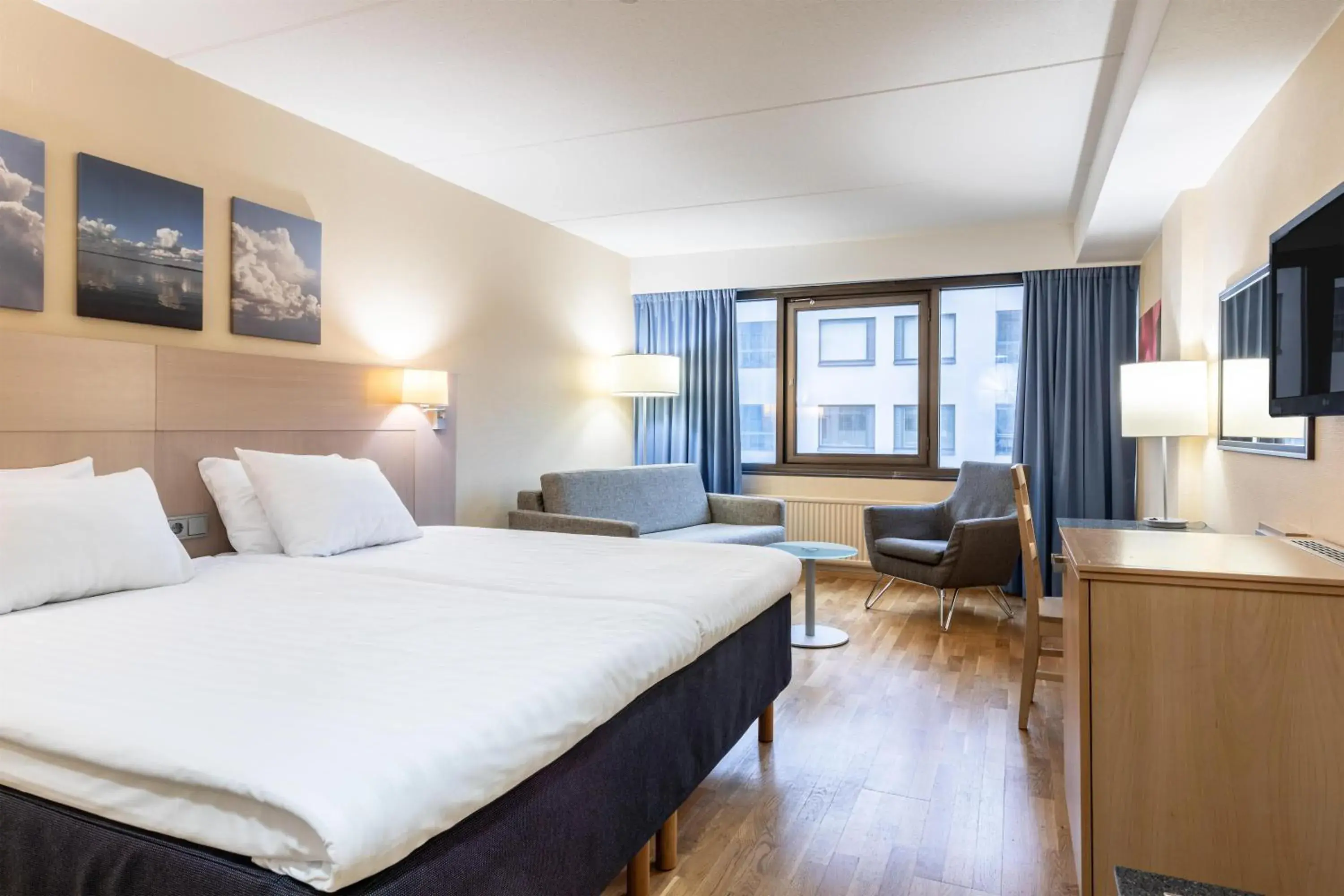 Bedroom, Bed in Scandic Mikkeli Bedroom, Bed in Scandic Mikkeli