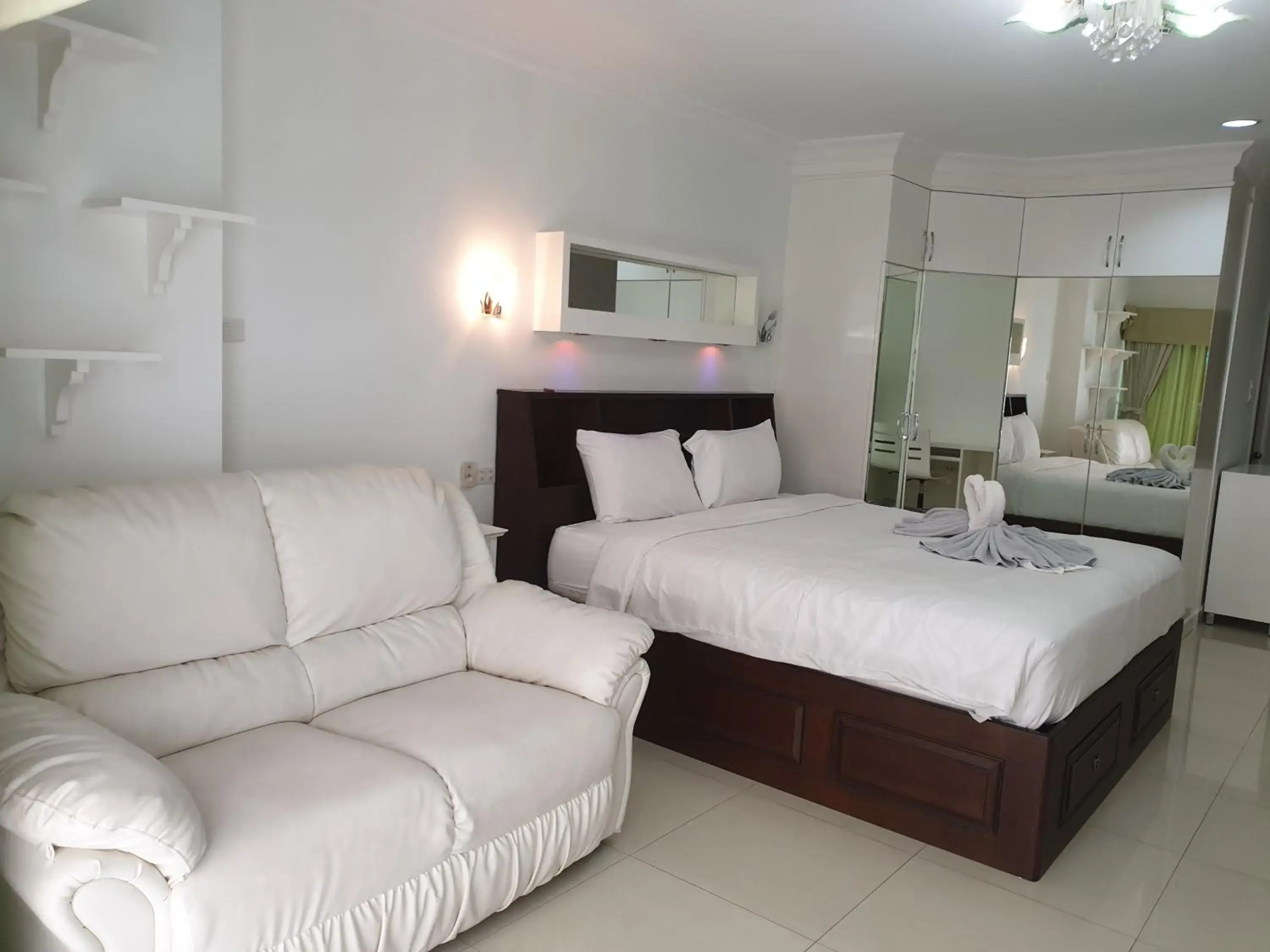 View Talay 6 Pattaya Beach by CANDO View Talay 6 Pattaya Beach by CANDO