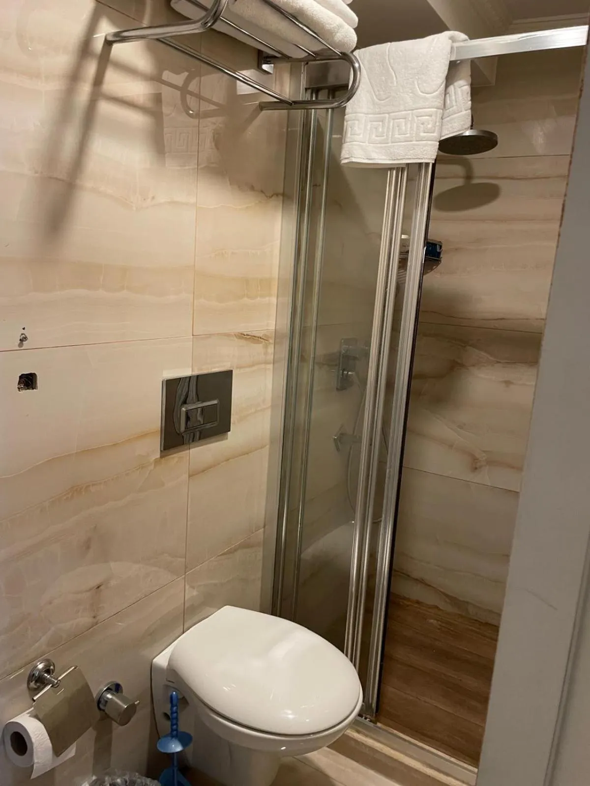 Toilet in Grand Naki Hotel