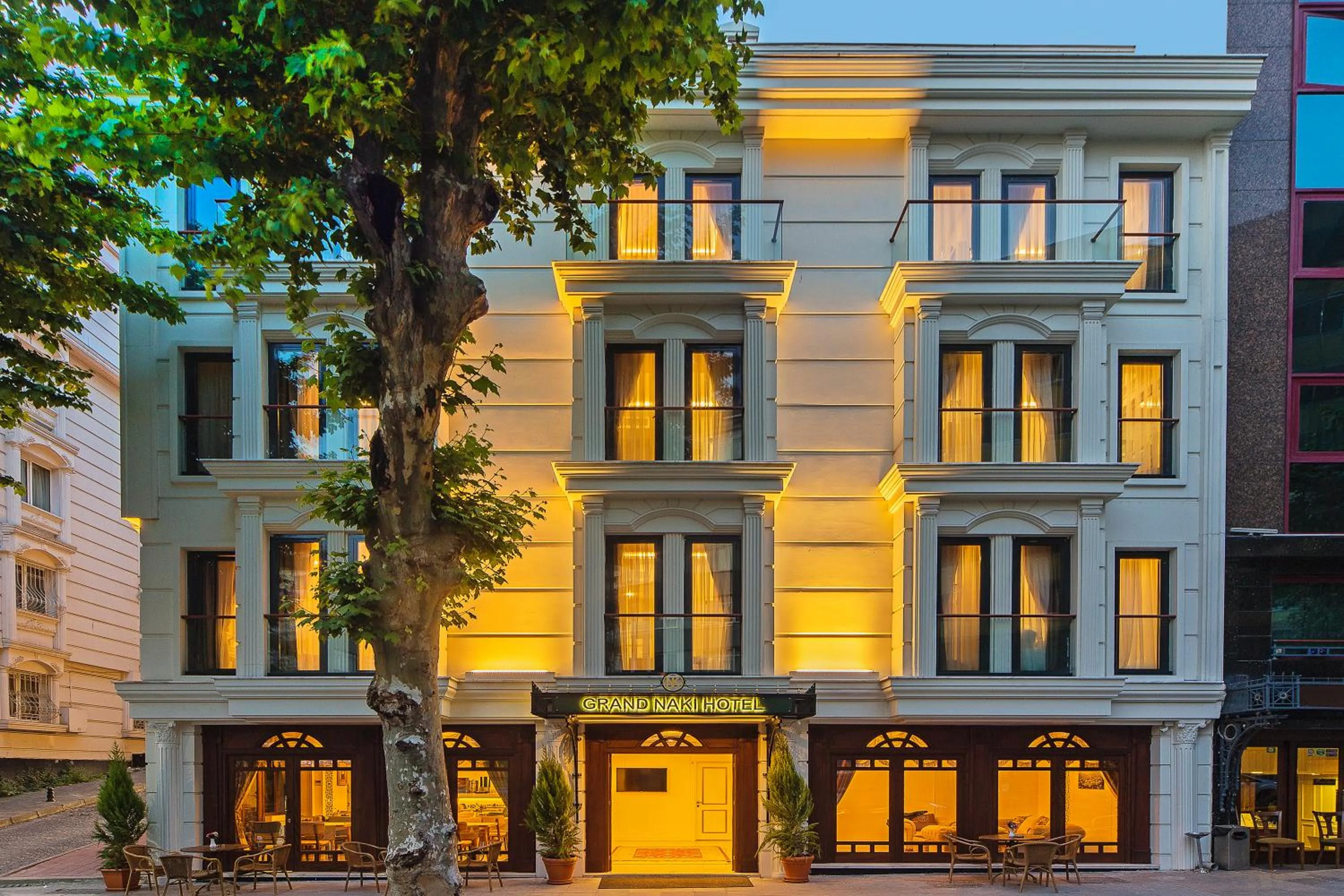 Facade/entrance in Grand Naki Hotel