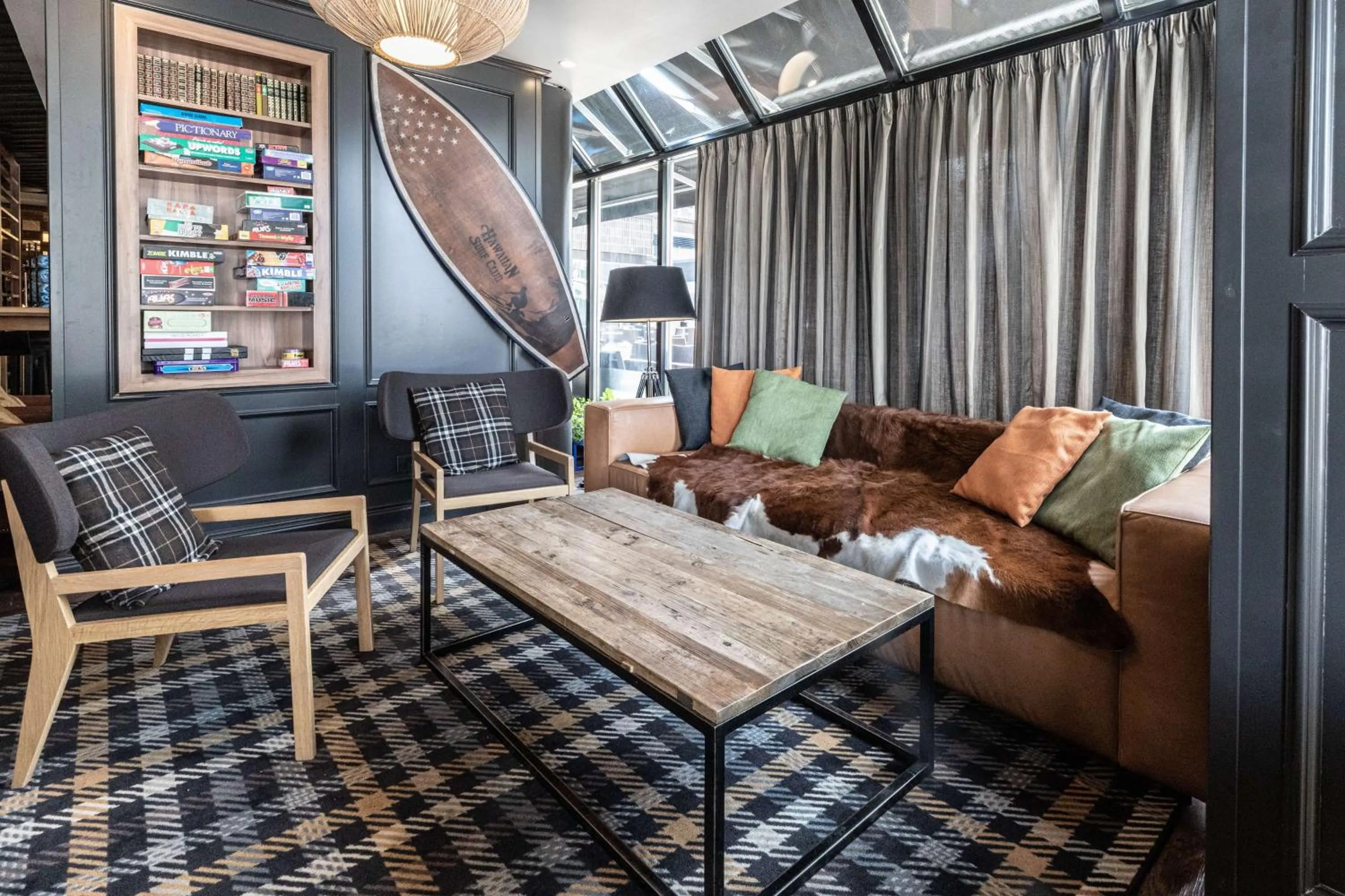 Lounge or bar in Scandic Jyväskylä City