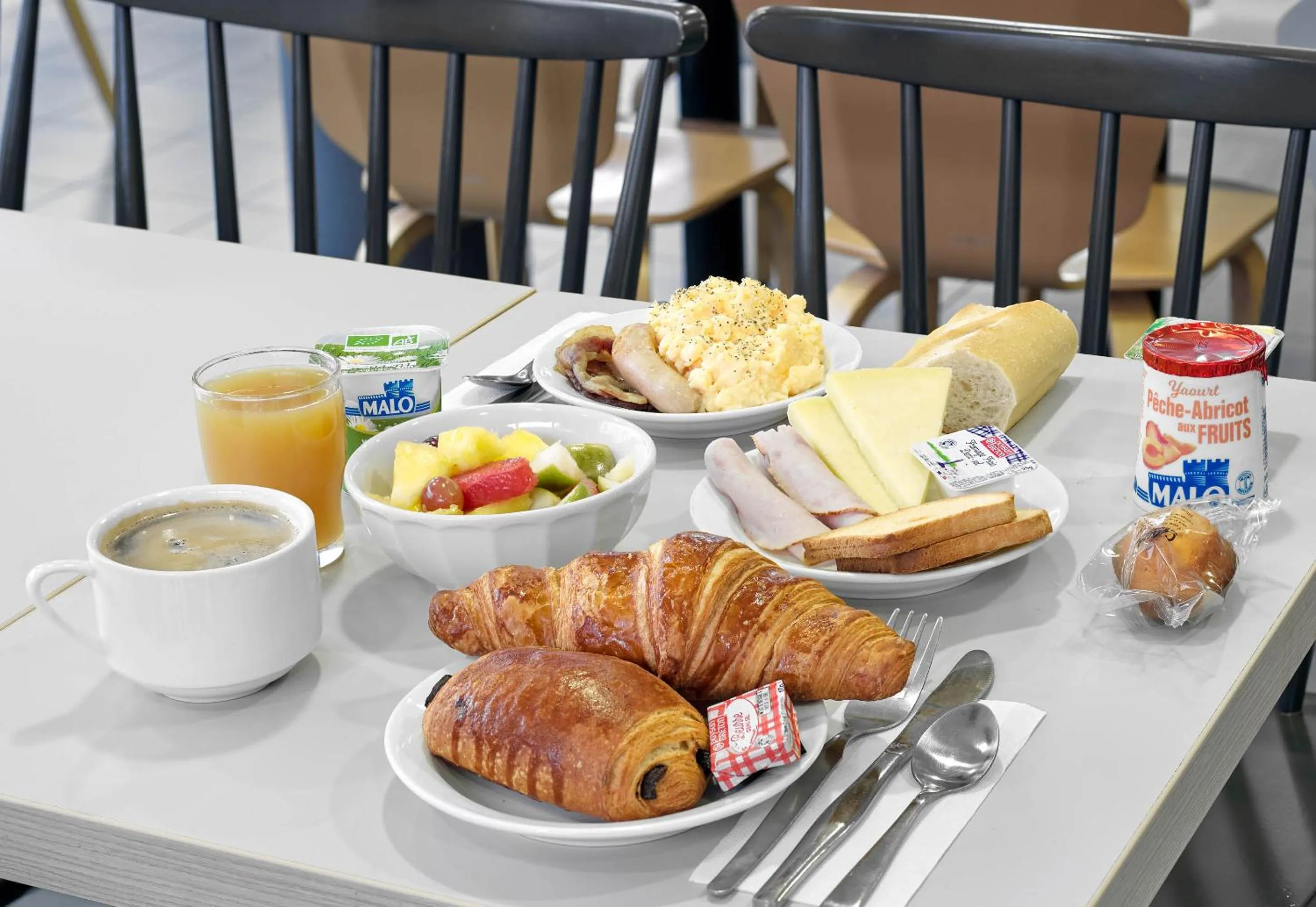 Breakfast in B&B HOTEL Paris Est Bobigny Université