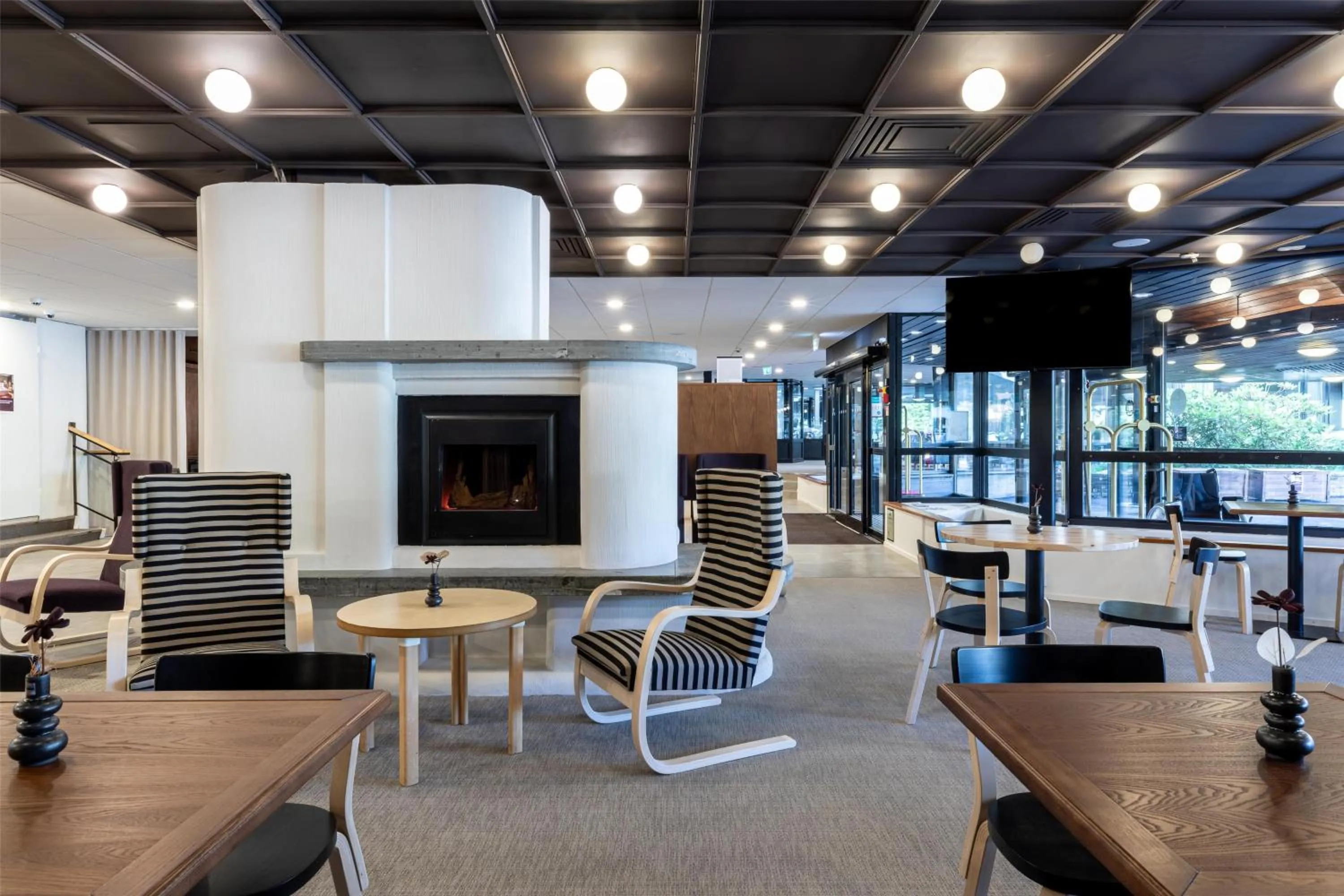 Restaurant/places to eat in Scandic Laajavuori