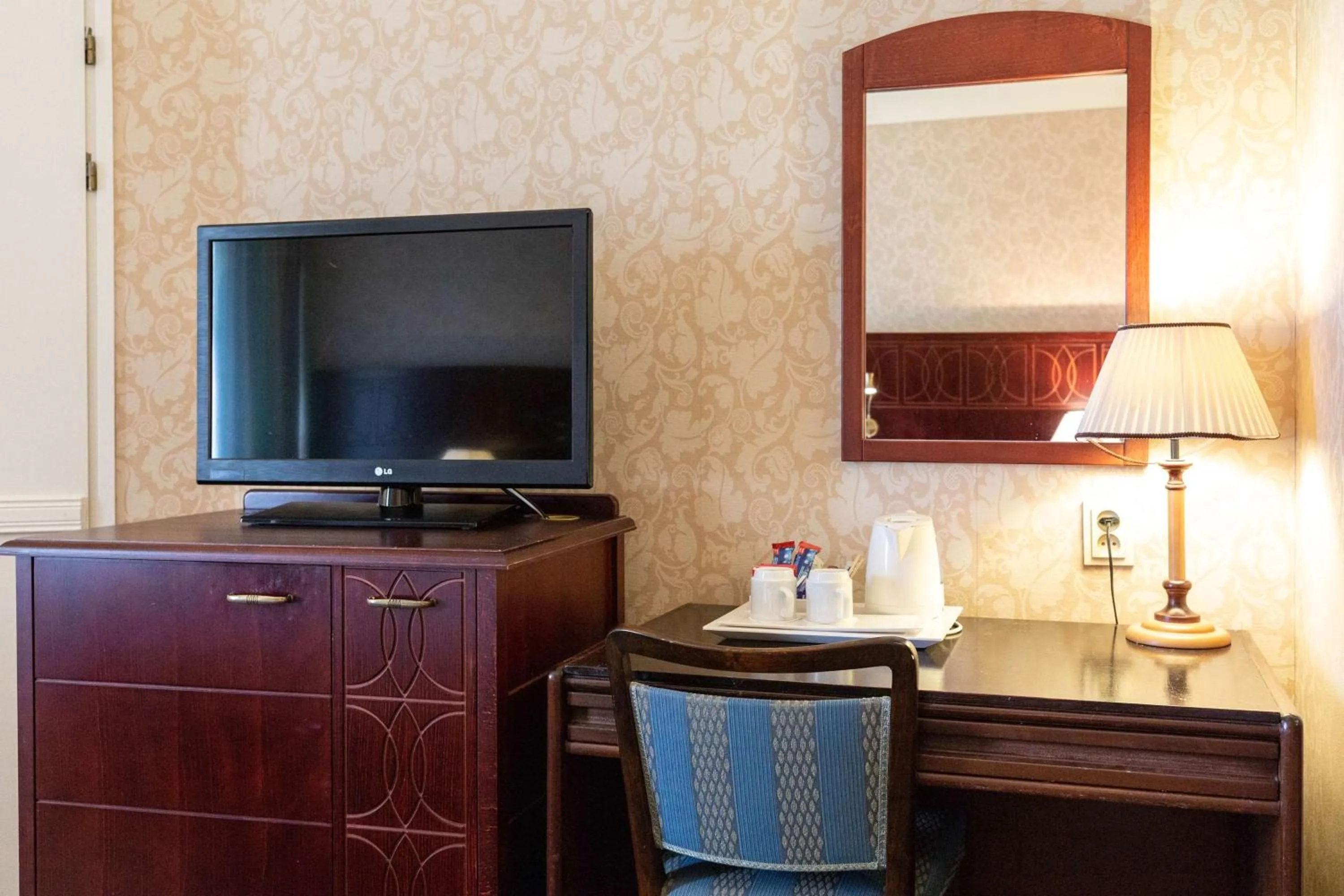 Bedroom in Imatran Valtionhotelli