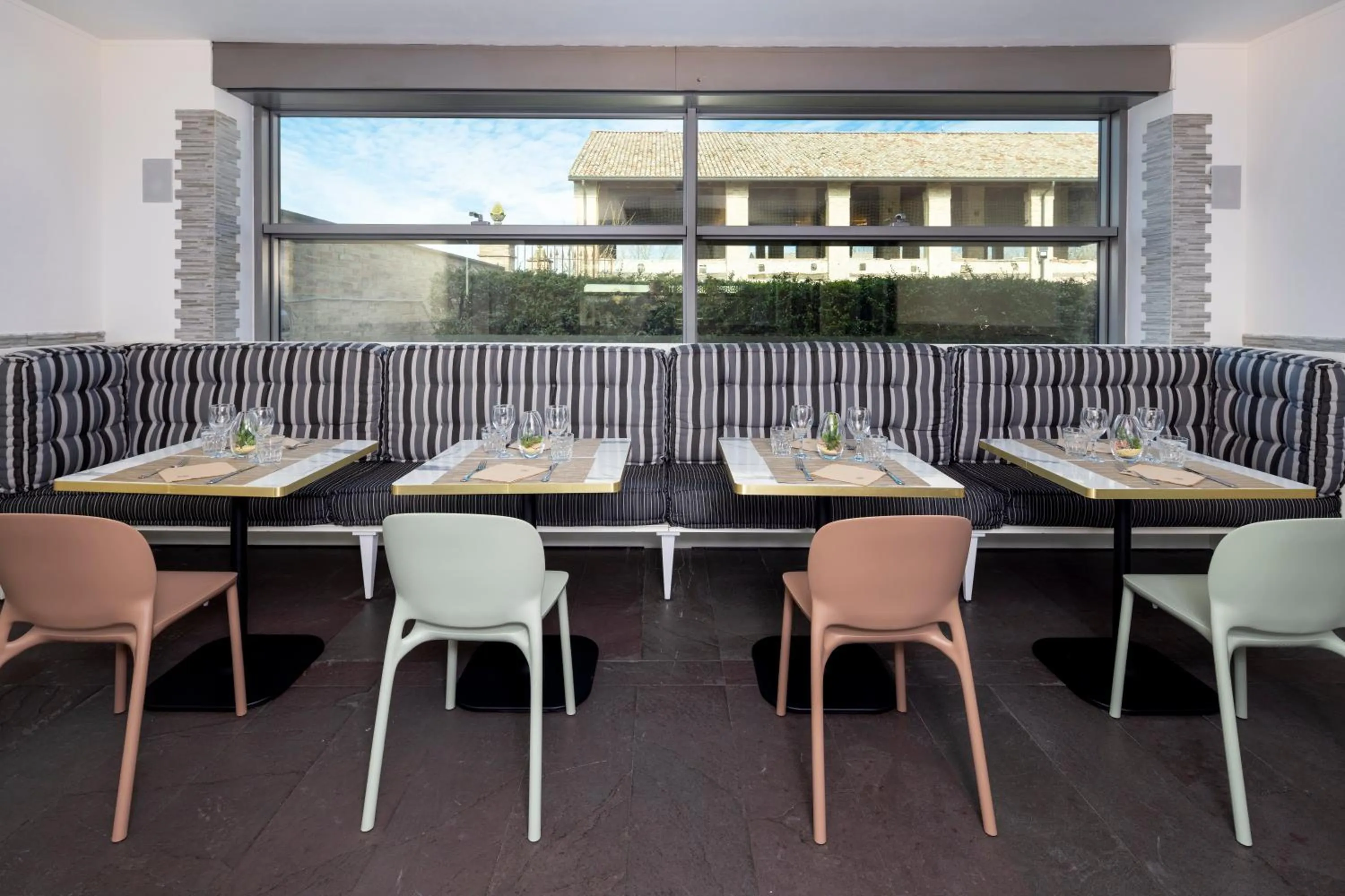 Restaurant/places to eat in Best Western Hotel Green City