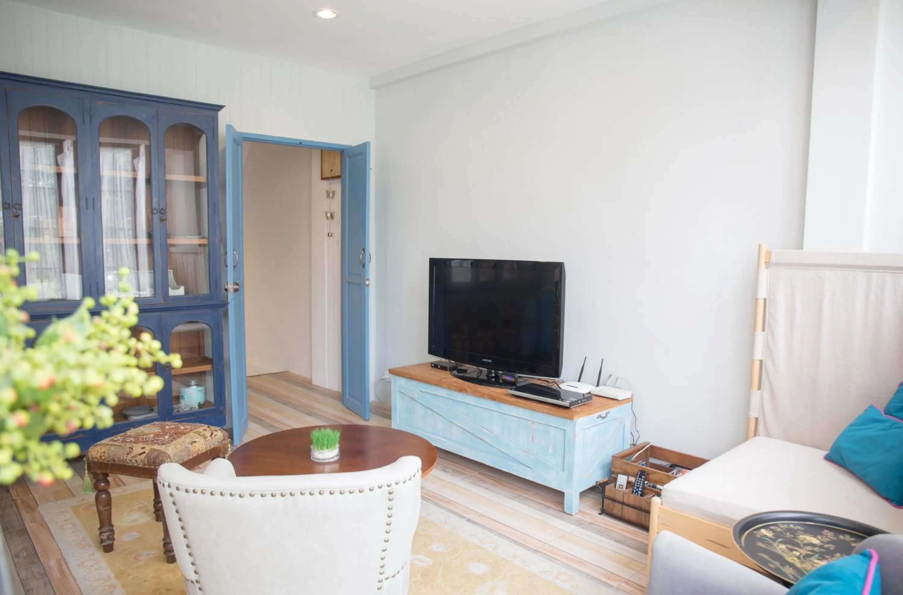 TV and multimedia in fio's house by the sea